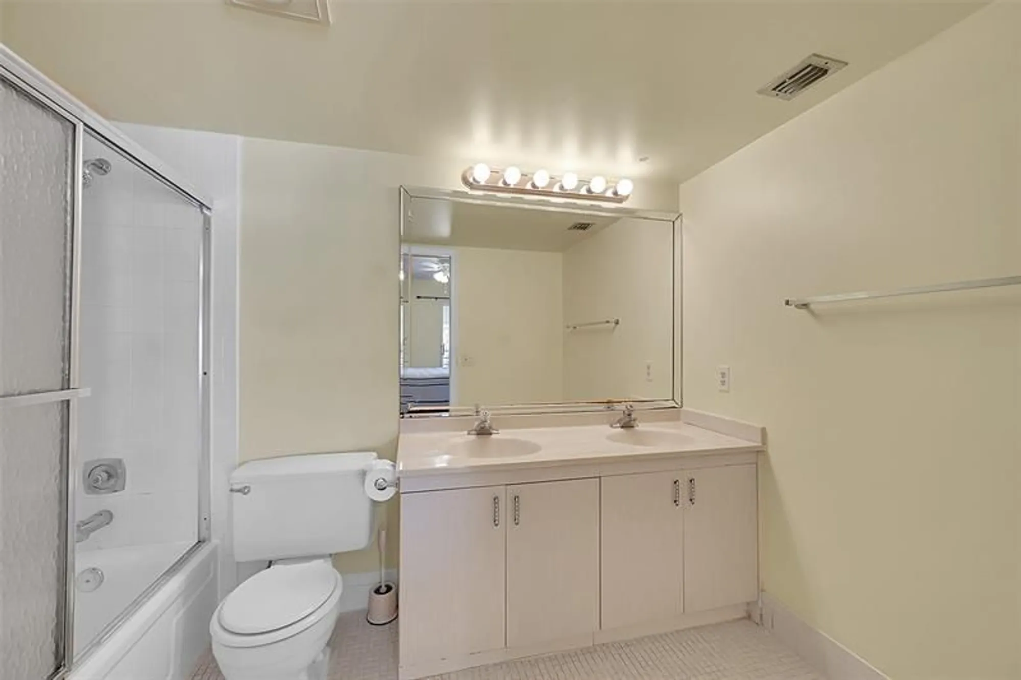 Property Slideshow image 5 of 29 | 2901 victoria cir k3, Coconut Creek, FL, 33066