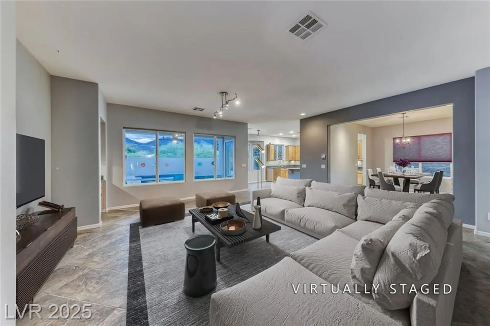 Property Slideshow image 16 of 67 | 2142 sandstone cliffs dr, Henderson, NV, 89044