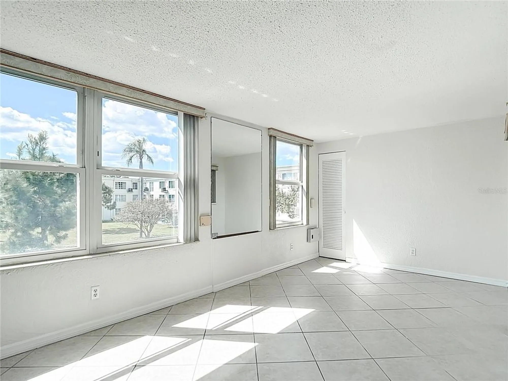 Property Slideshow image 13 of 31 | 2461 canadian way 45, Clearwater, FL, 33763