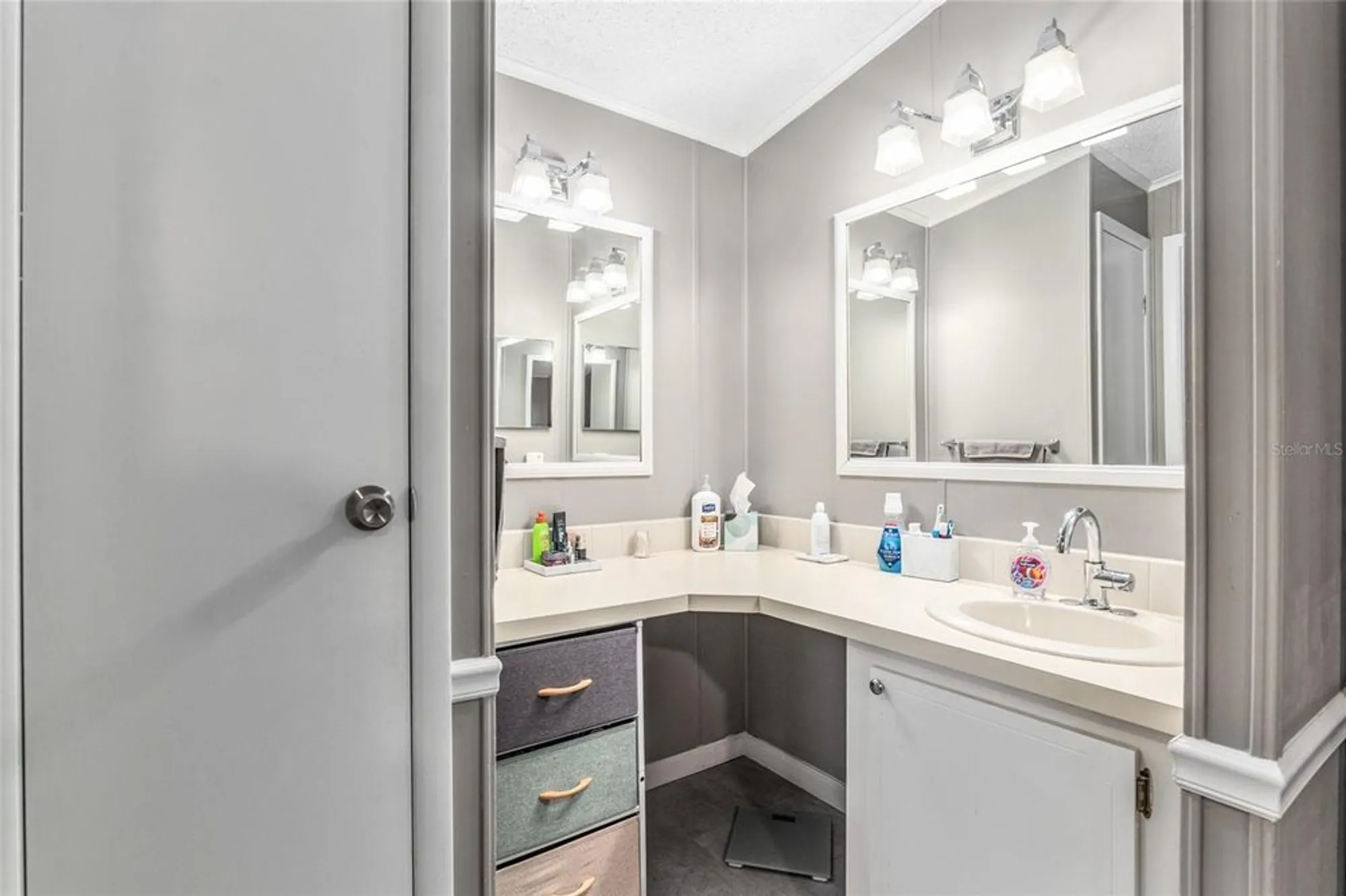 Property Slideshow image 21 of 39 | 1727 hilton head blvd, Lady Lake, FL, 32159