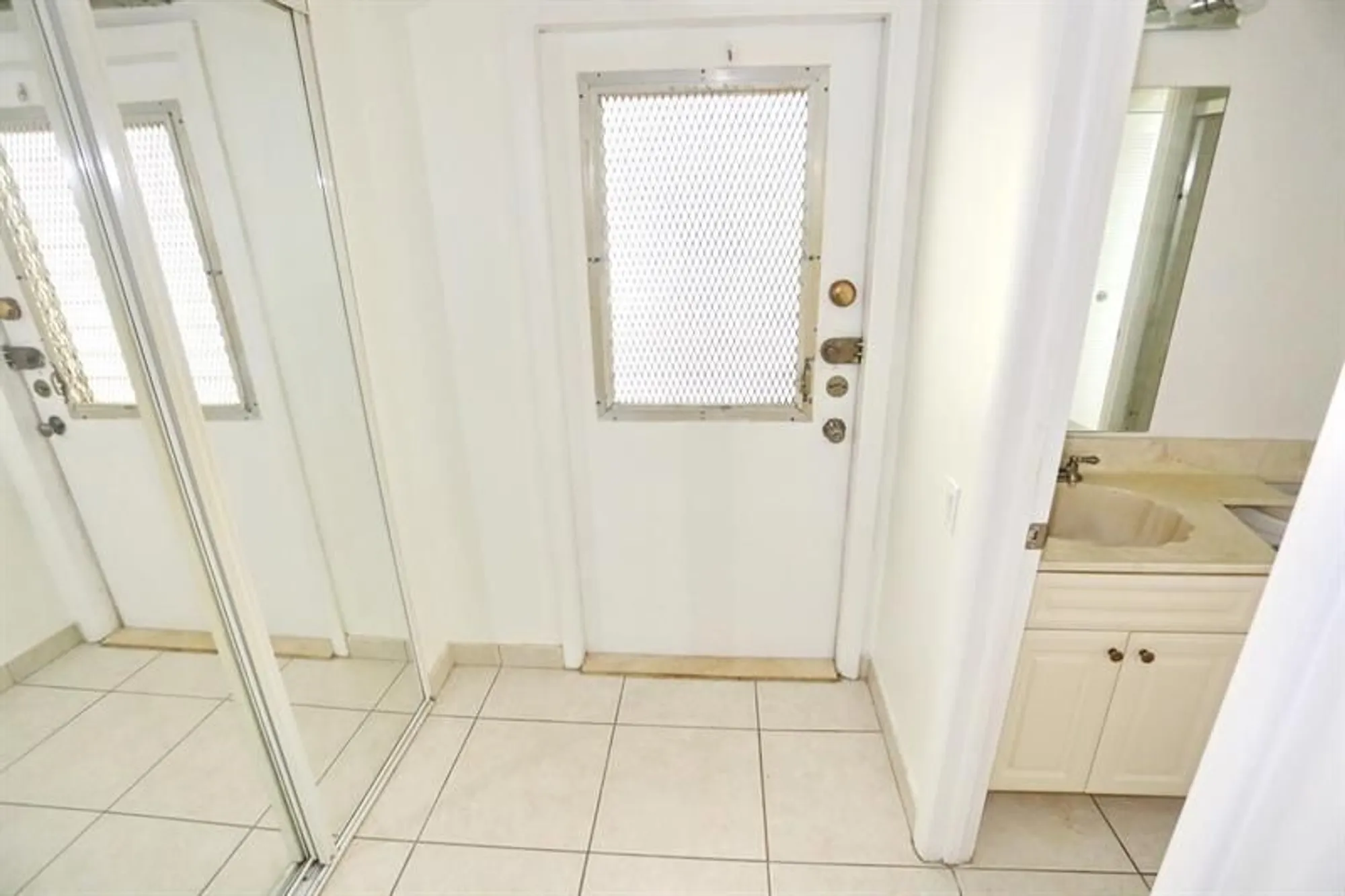 Property Slideshow image 6 of 30 | 9151 lime bay blvd 310, Tamarac, FL, 33321