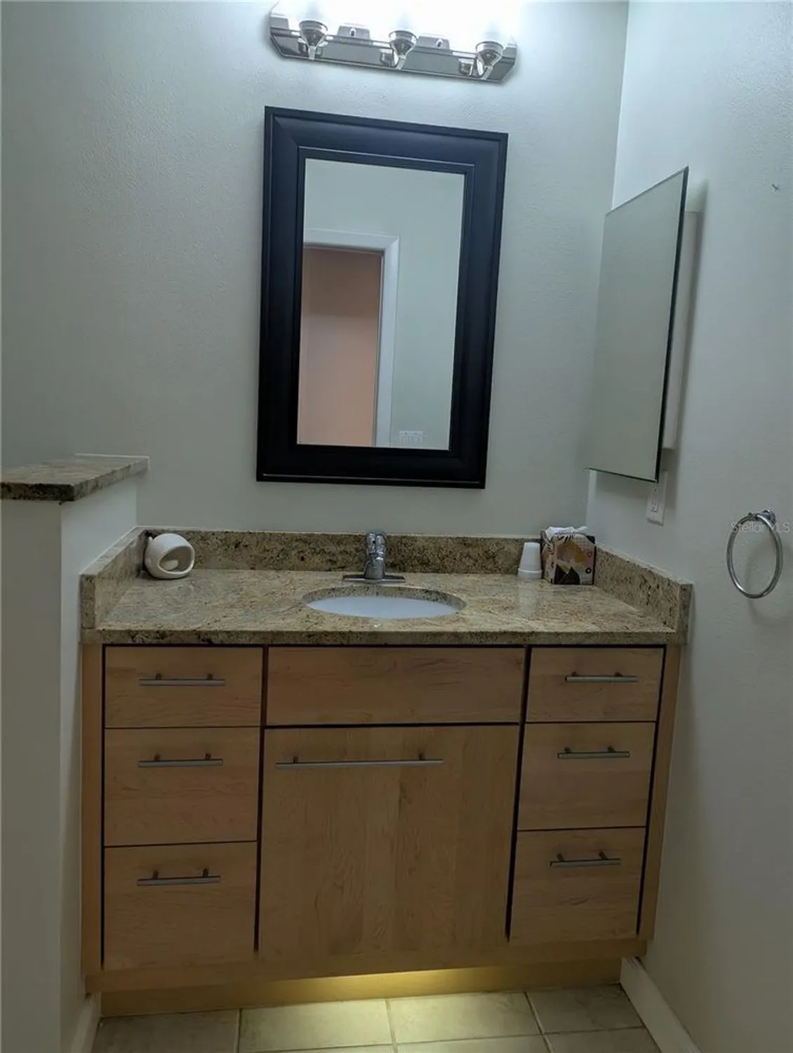 Property Slideshow image 14 of 47 | 9154 42nd ln n # 5, Pinellas Park, FL, 33782