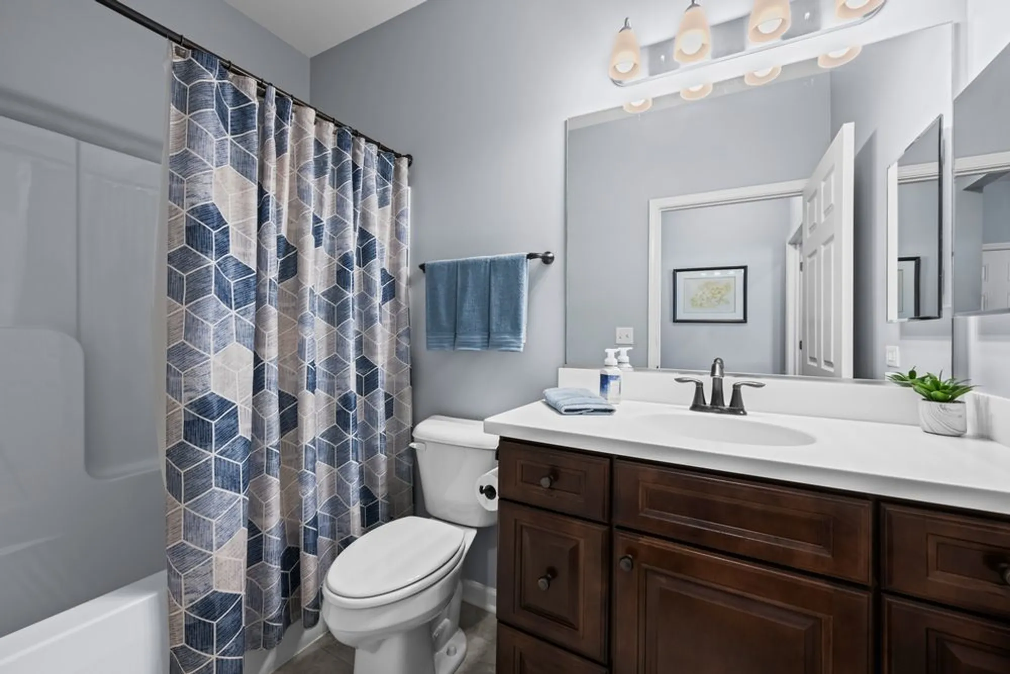 Property Slideshow image 17 of 23 | 460 mahogany dr, Algonquin, IL, 60102