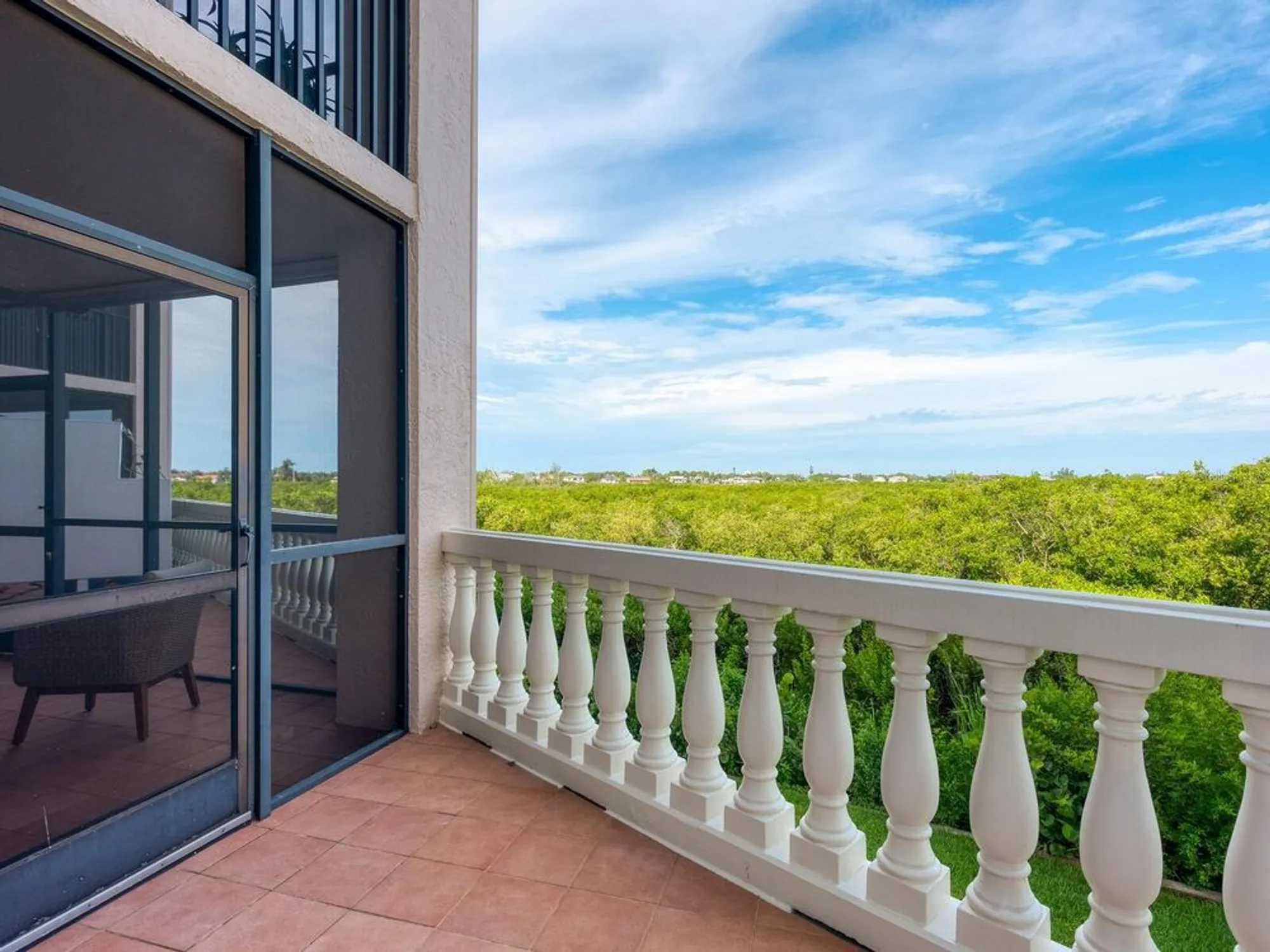 Property Slideshow image 37 of 59 | 5420 eagles point cir apt 105, Sarasota, FL, 34231
