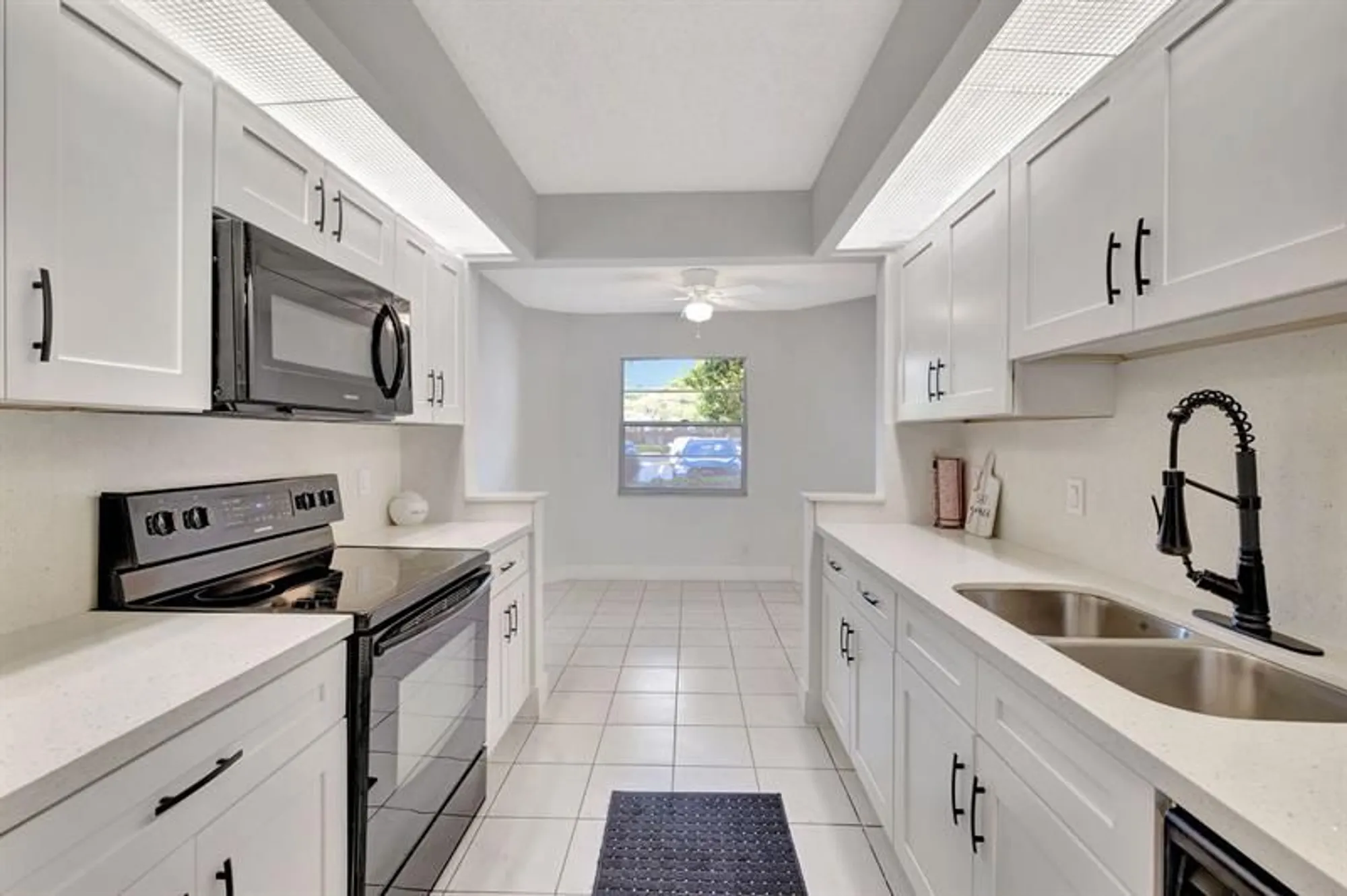 Property Slideshow image 6 of 50 | 1801 eleuthera pt e1, Coconut Creek, FL, 33066