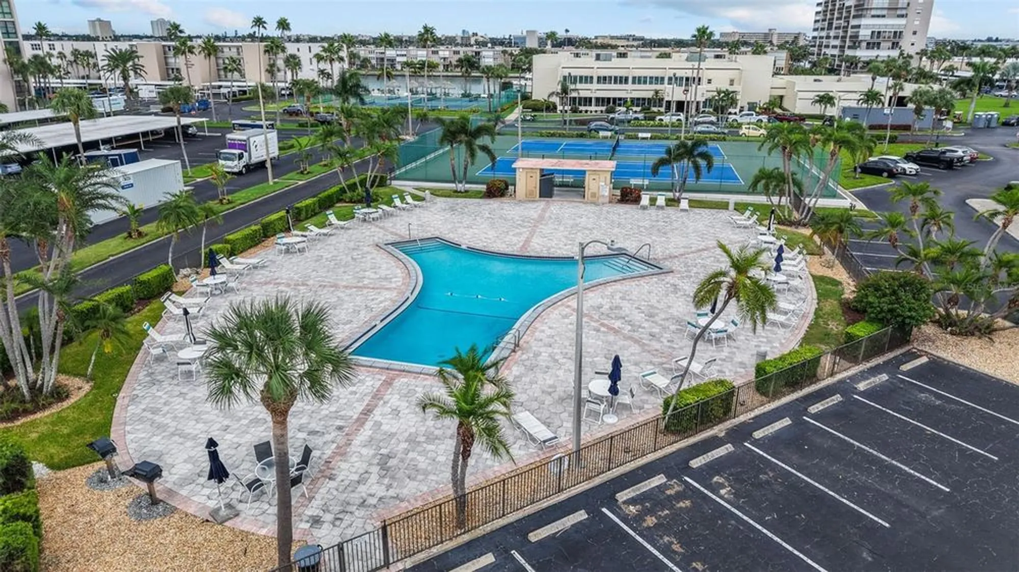 Property Slideshow image 55 of 58 | 7400 sun island dr 412, South Pasadena, FL, 33707