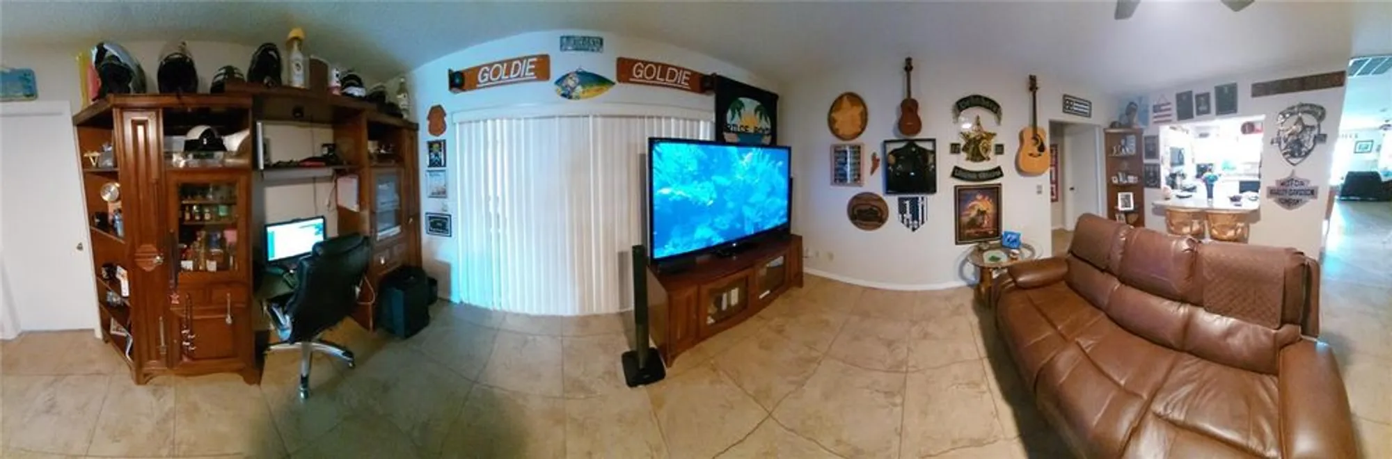 Property Slideshow image 28 of 39 | 906 bluewater dr, Sun City Center, FL, 33573