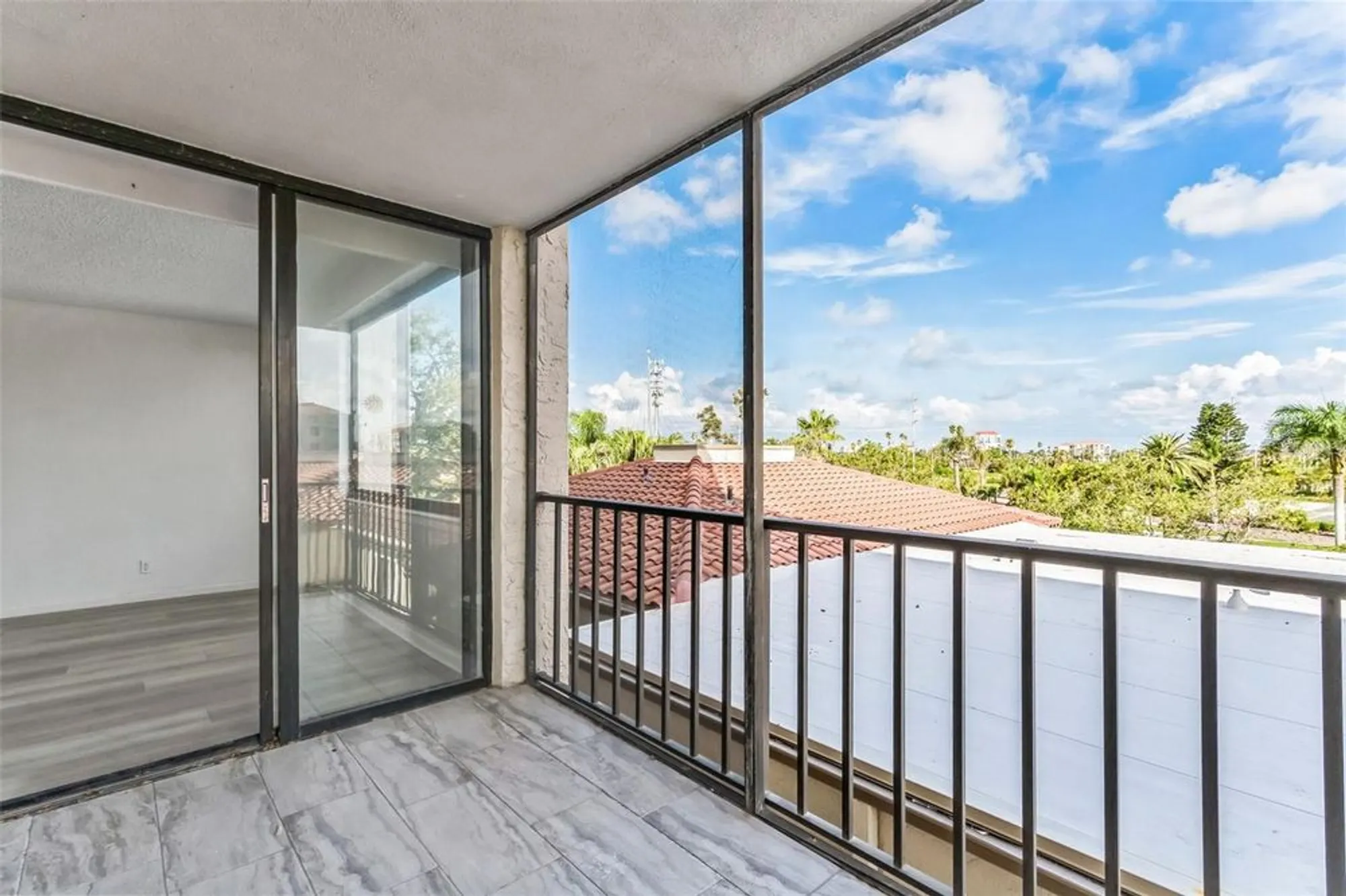 Property Slideshow image 30 of 37 | 6219 palma del mar blvd s apt 301, Saint Petersburg, FL, 33715