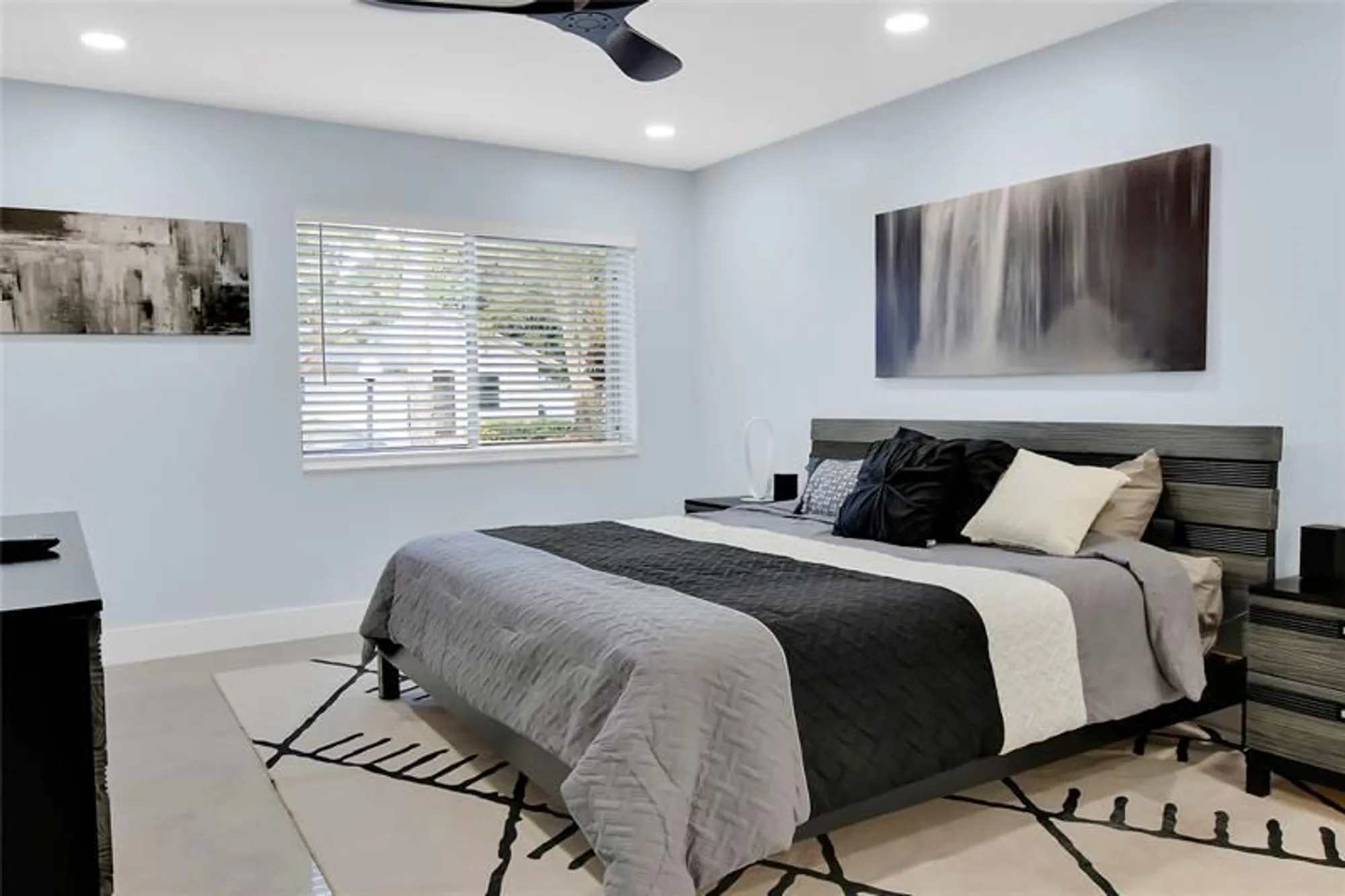 Property Slideshow image 17 of 39 | 8592 flamingo dr, Boca Raton, FL, 33496