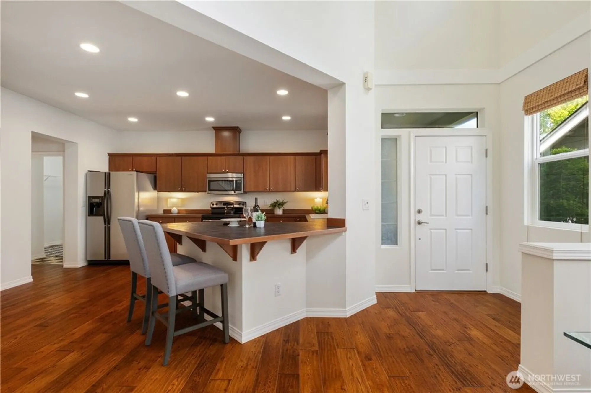 Property Slideshow image 5 of 32 | 24239 ne 130th pl, Redmond, WA, 98053