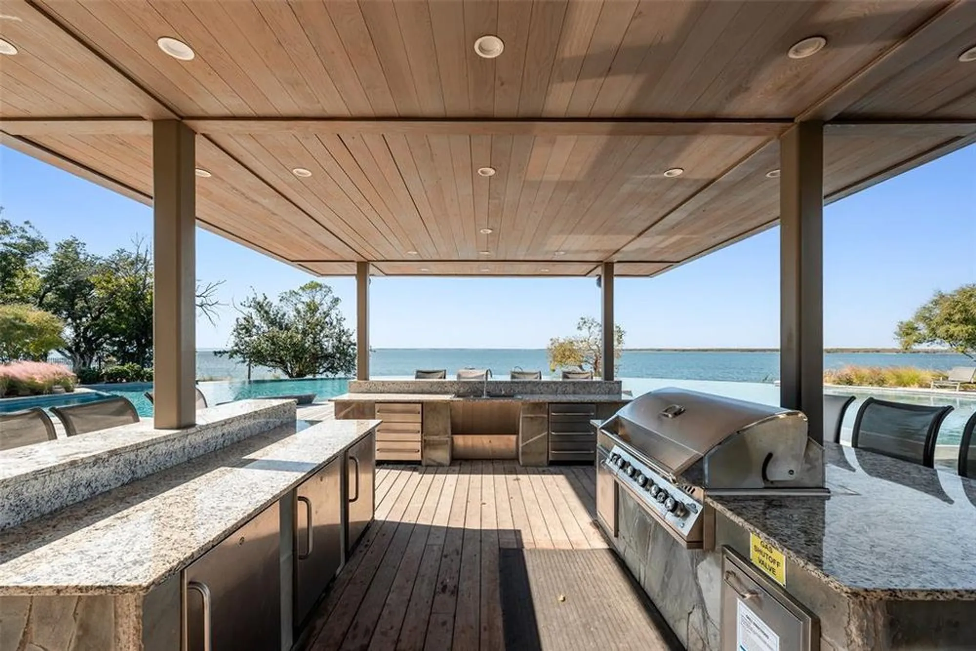 Property Slideshow image 29 of 39 | 2725 cumberland, The Colony, TX, 75056