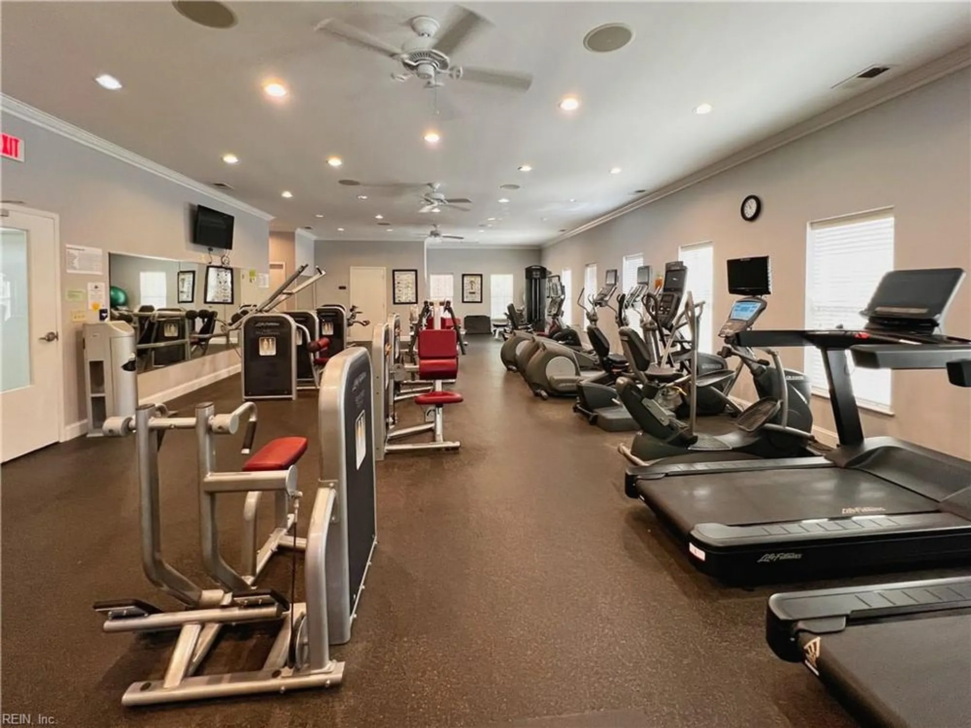 Property Slideshow image 41 of 44 | 3237 gallahad dr, Virginia Beach, VA, 23456