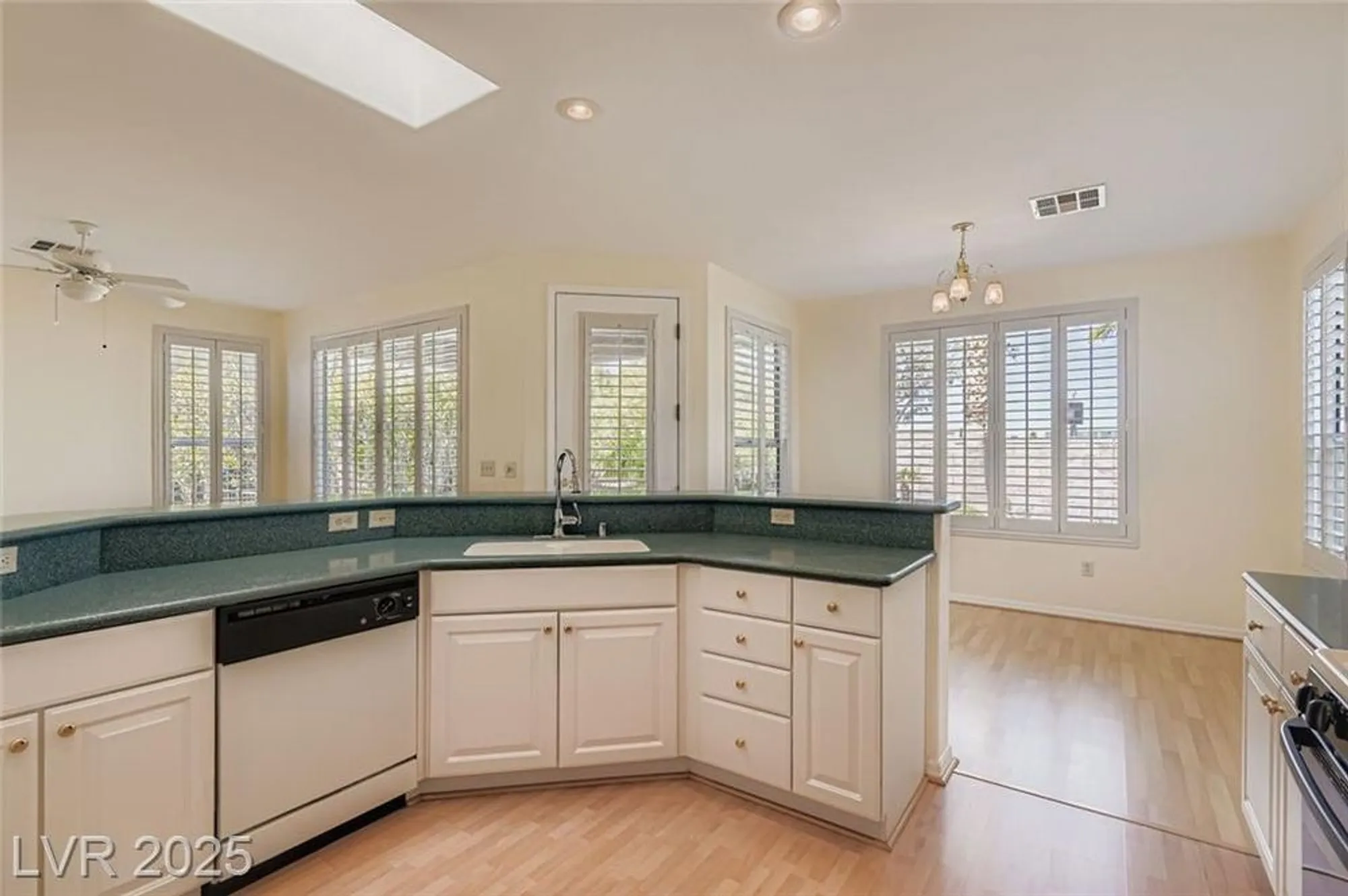 Property Slideshow image 7 of 37 | 10554 sopra ct, Las Vegas, NV, 89135