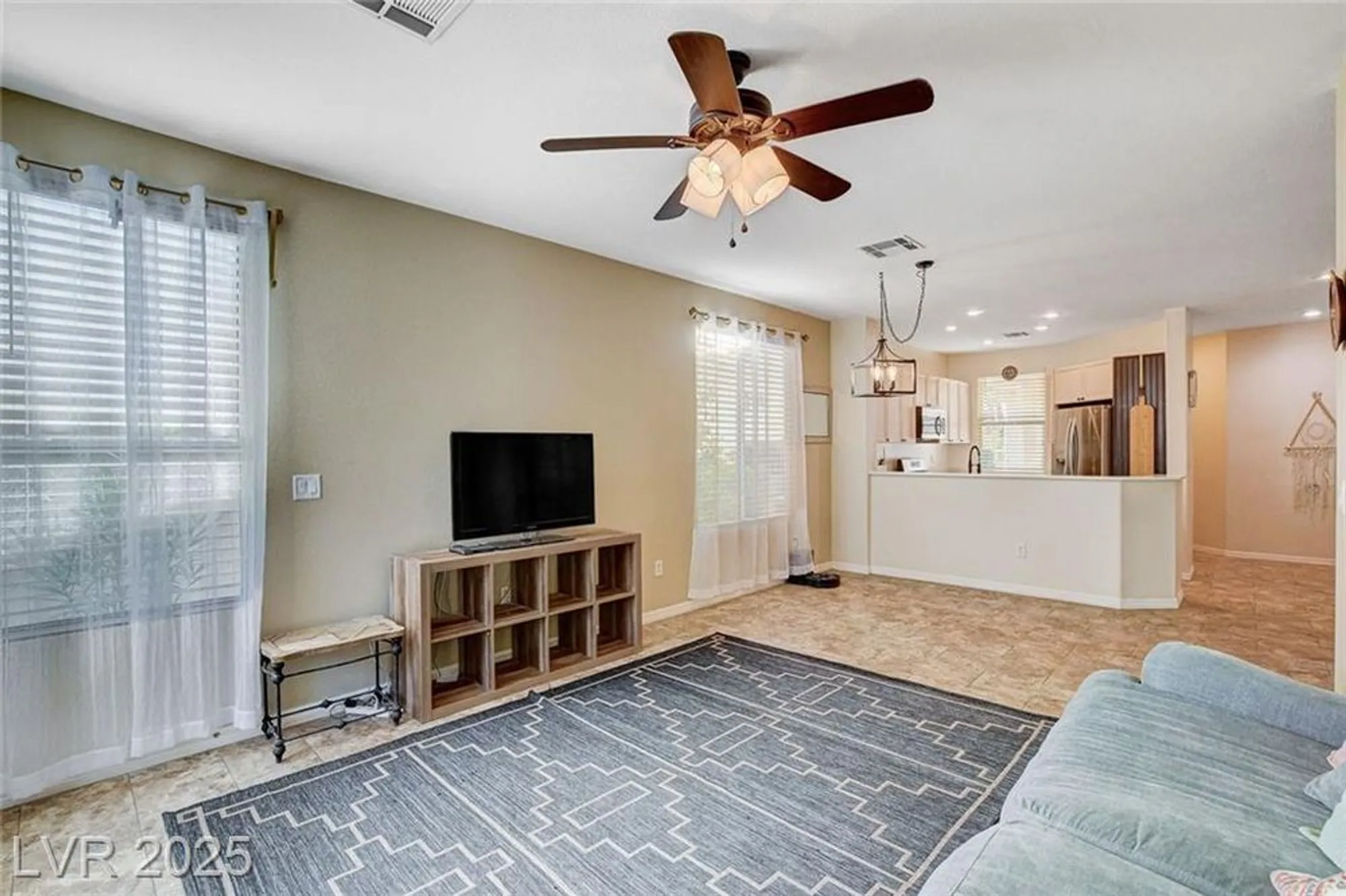 Property Slideshow image 6 of 57 | 4534 regalo bello st, Las Vegas, NV, 89135