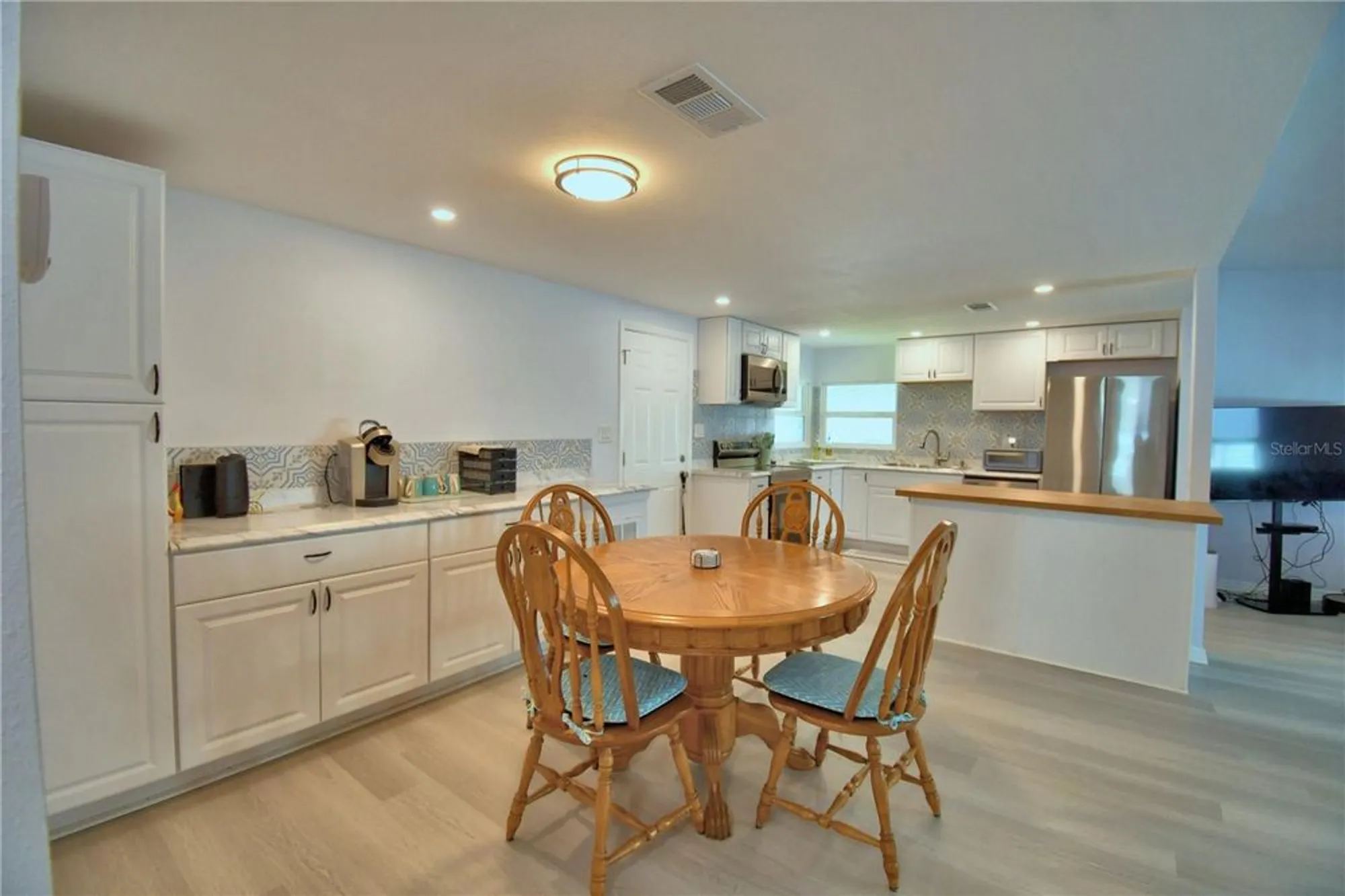 Property Slideshow image 12 of 48 | 4816 goldenview ln, Lakeland, FL, 33811