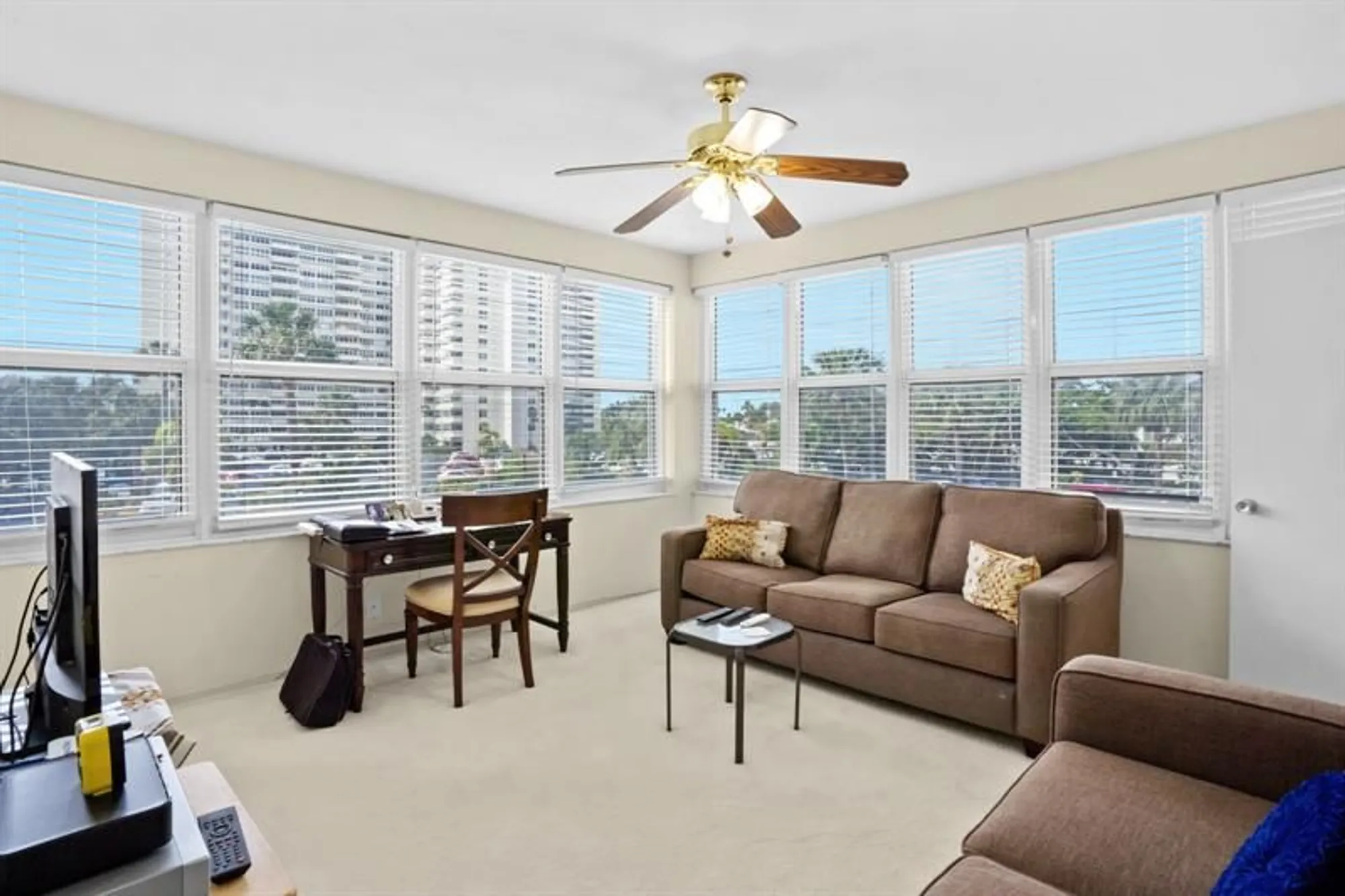 Property Slideshow image 16 of 27 | 3300 ne 36th st 201, Fort Lauderdale, FL, 33308