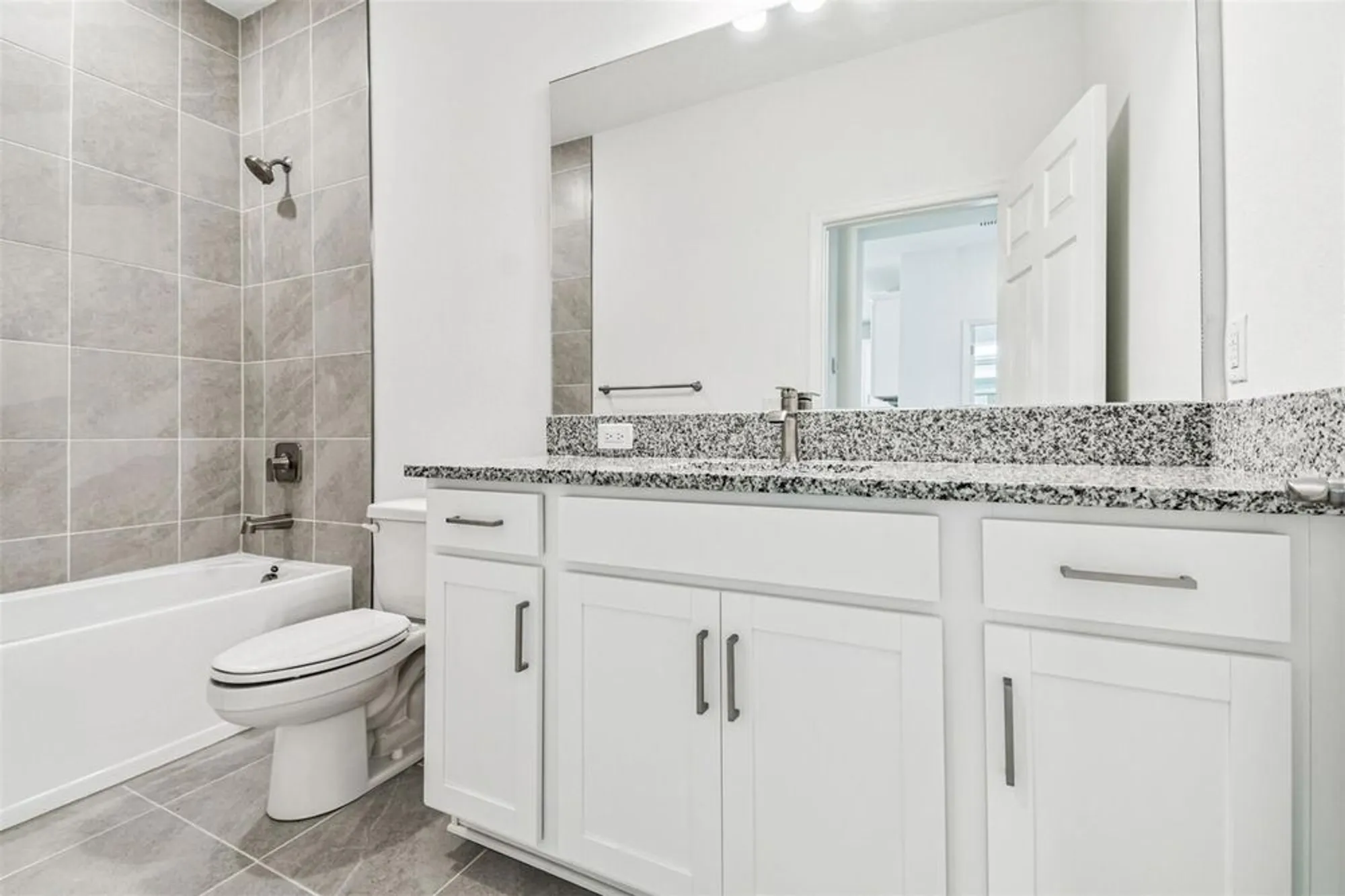 Property Slideshow image 18 of 38 | 18076 cherished loop, Lakewood Ranch, FL, 34211