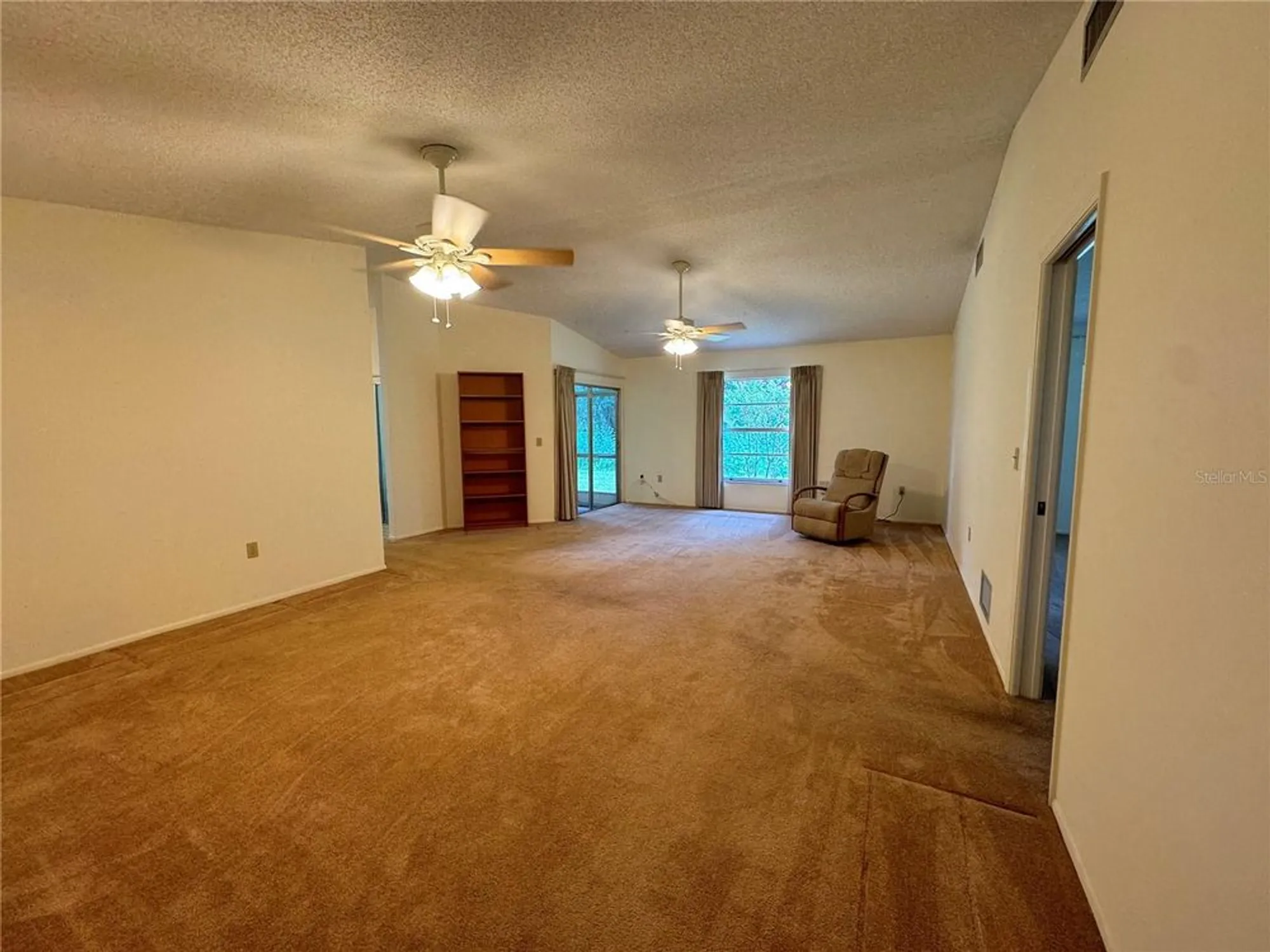 Property Slideshow image 5 of 26 | 3925 oakhurst blvd 3010, Sarasota, FL, 34233