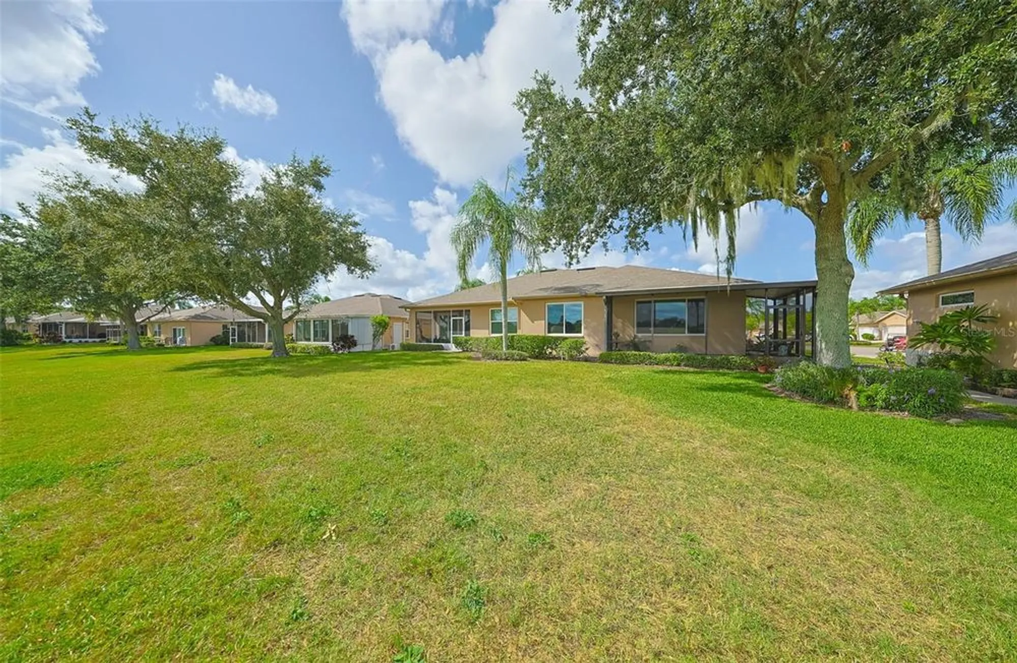 Property Slideshow image 33 of 45 | 2049 acadia greens dr # 19, Sun City Center, FL, 33573