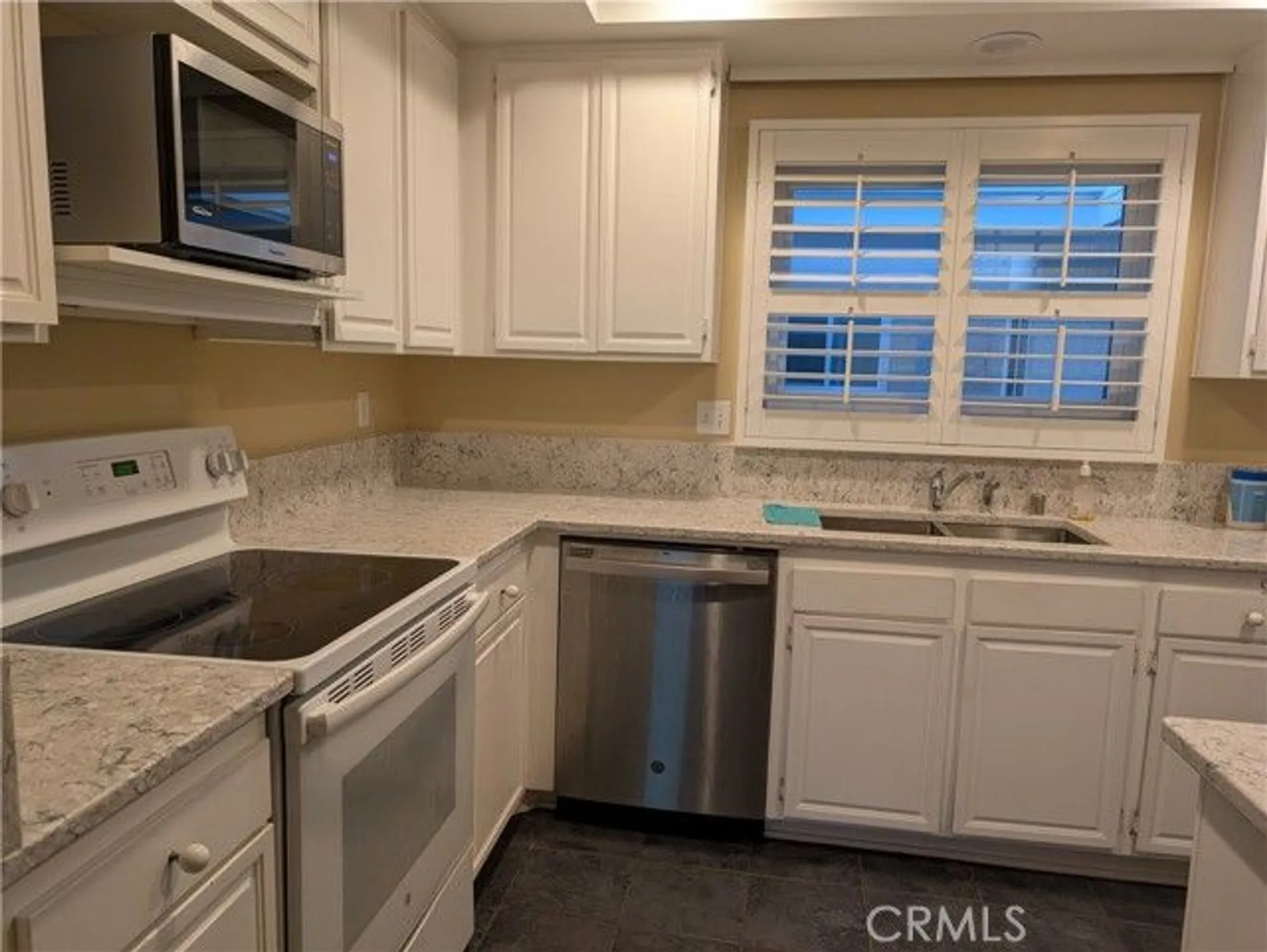 Property Slideshow image 14 of 47 | 4006 calle sonora oeste unit 3f, Laguna Woods, CA, 92637