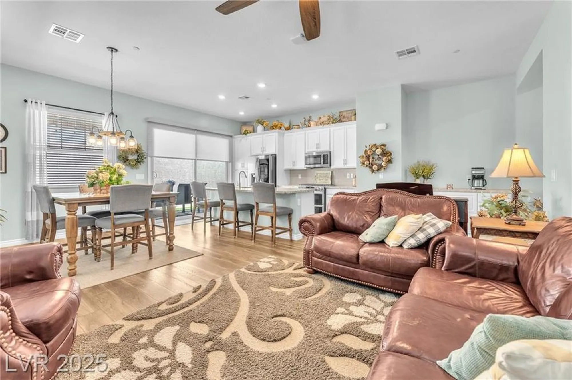 Property Slideshow image 19 of 32 | 771 cactus crossing st, Henderson, NV, 89011