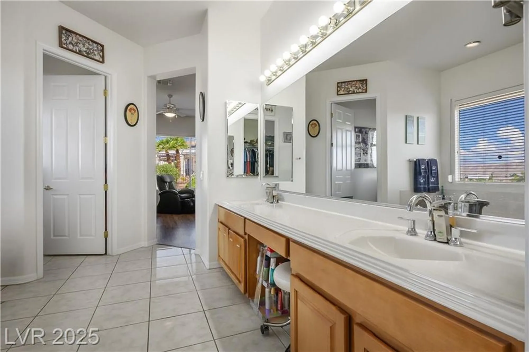 Property Slideshow image 16 of 57 | 2962 gettysburg ave, Henderson, NV, 89052
