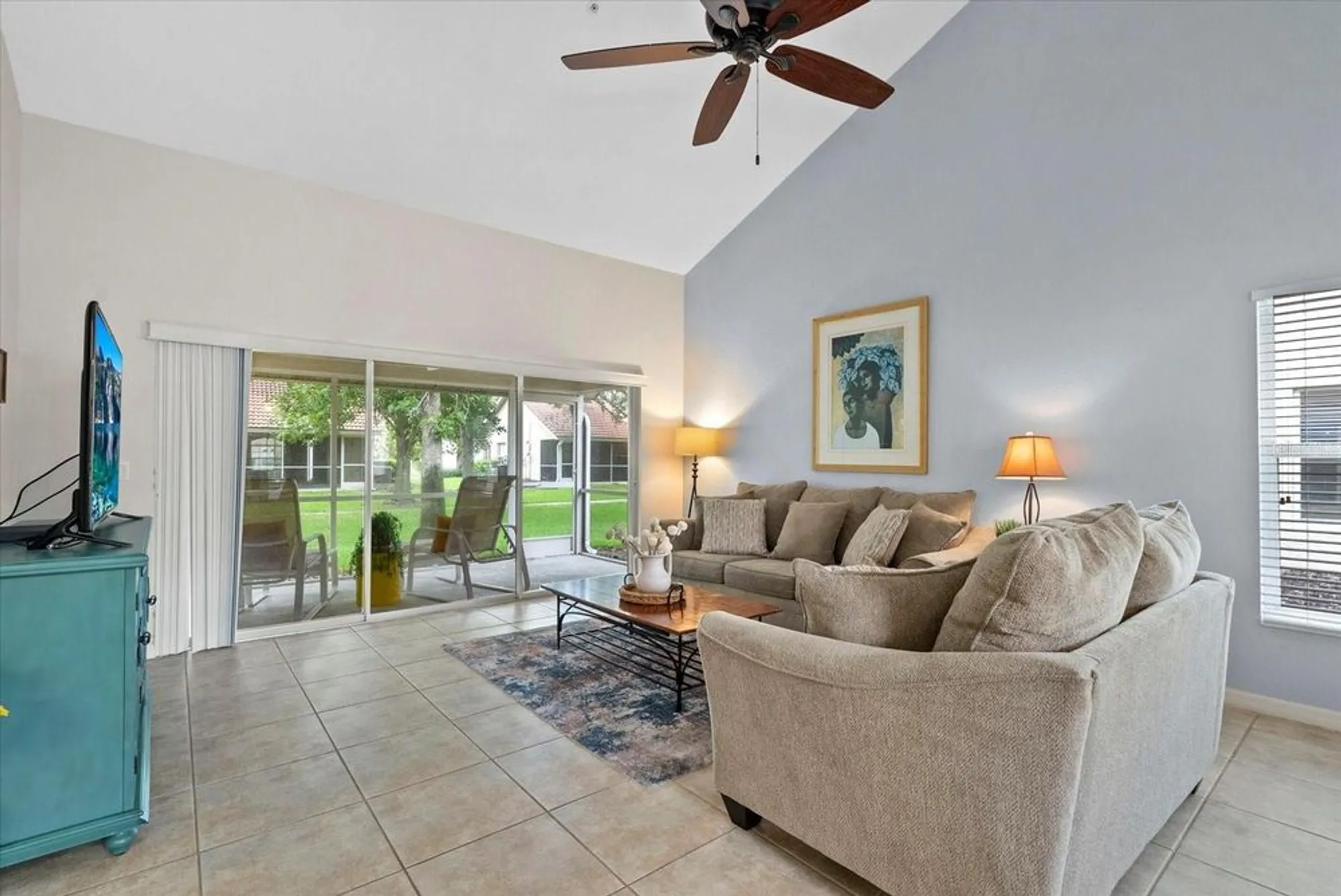 Property Slideshow image 4 of 28 | 7243 cedar hollow cir, Bradenton, FL, 34203