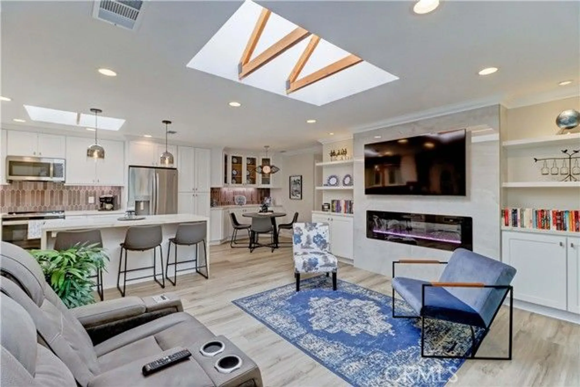 Property Slideshow image 5 of 49 | 683 via alhambra n, Laguna Woods, CA, 92637