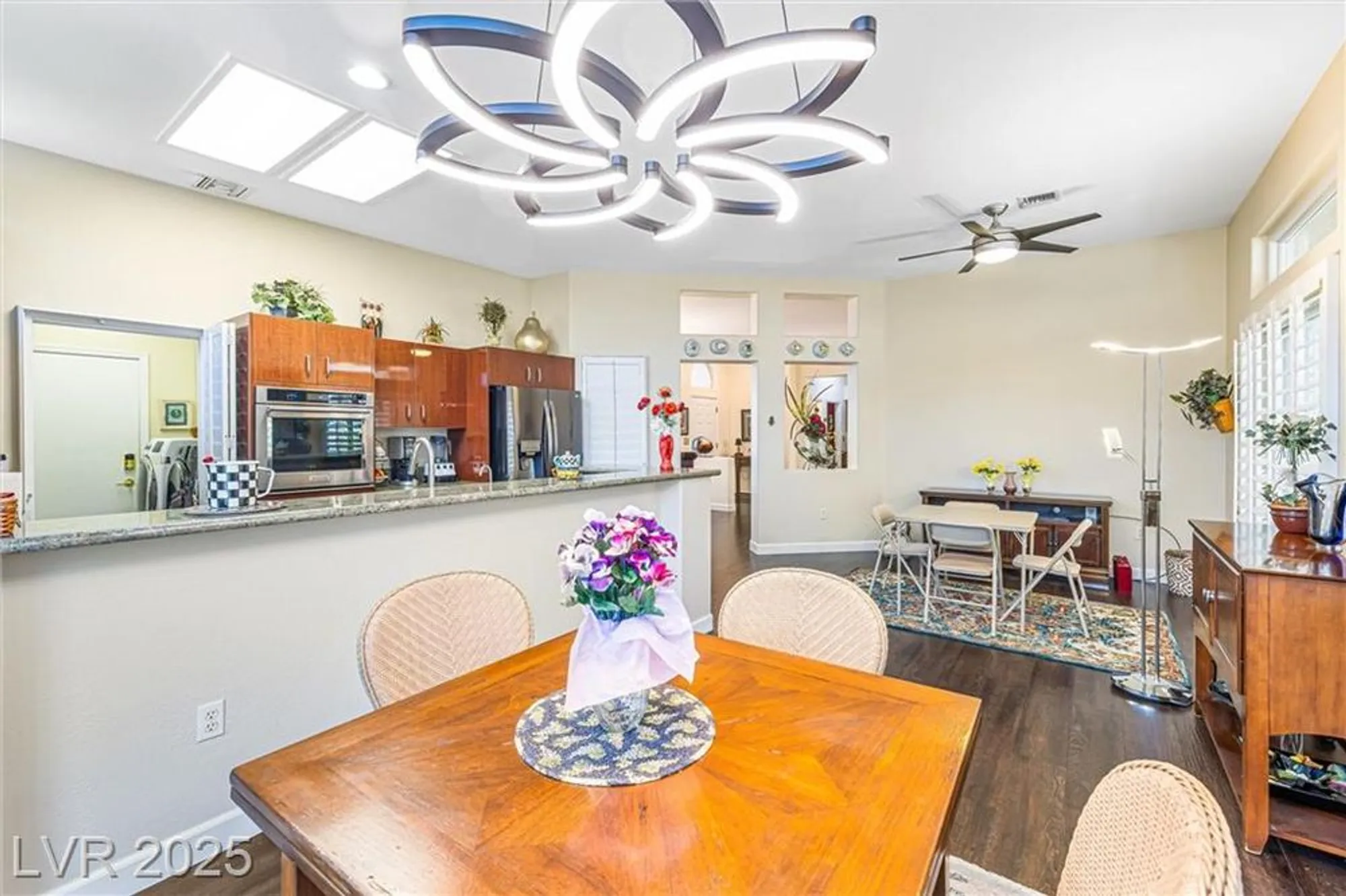 Property Slideshow image 19 of 55 | 1901 capestone st, Las Vegas, NV, 89134