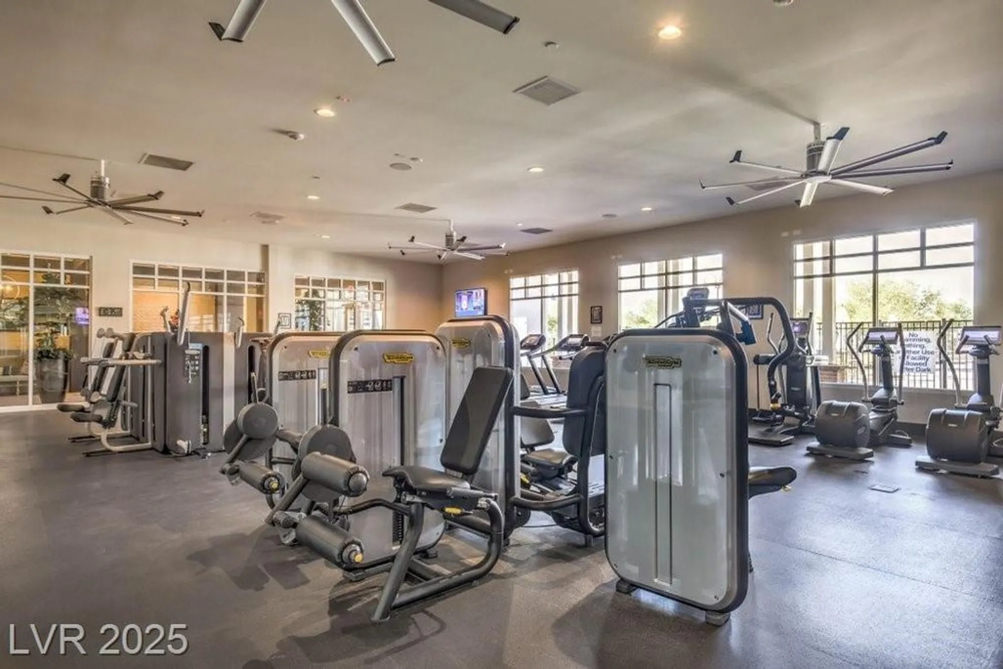 Property Slideshow image 43 of 59 | 778 hibiscuss blossom st, Henderson, NV, 89011