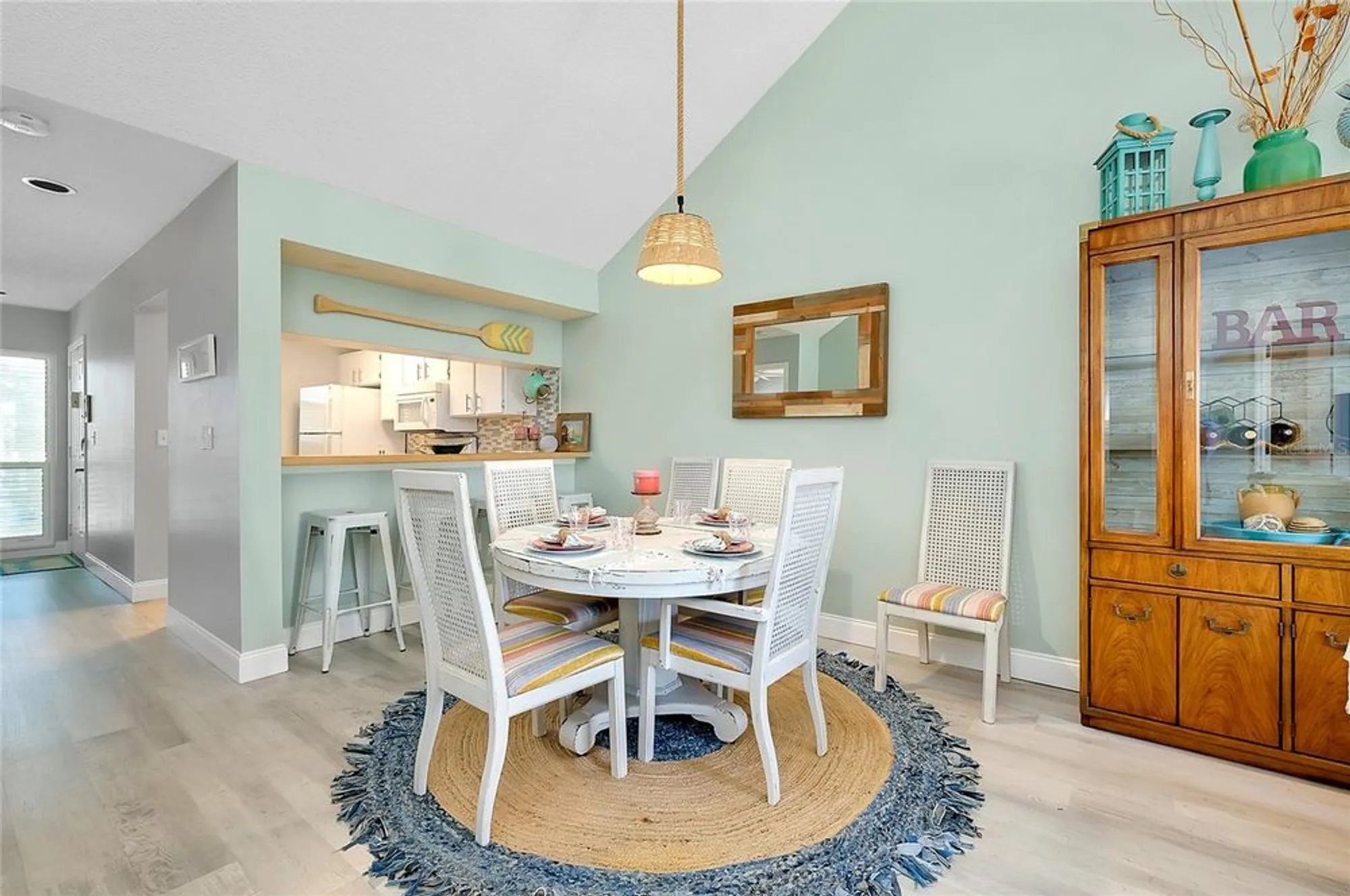 Property Slideshow image 12 of 36 | 410 cerromar cir 240, Venice, FL, 34293