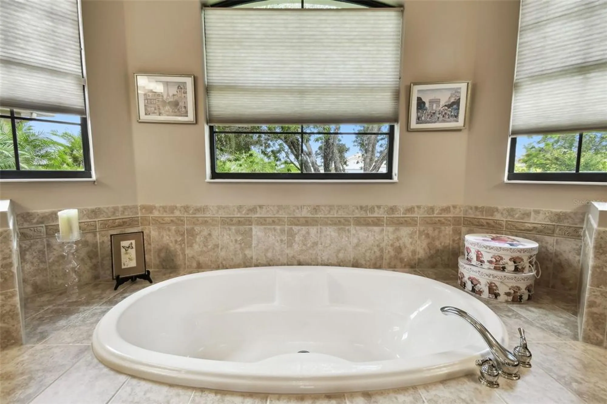 Property Slideshow image 18 of 53 | 154 rancho mirage dr, Kissimmee, FL, 34759
