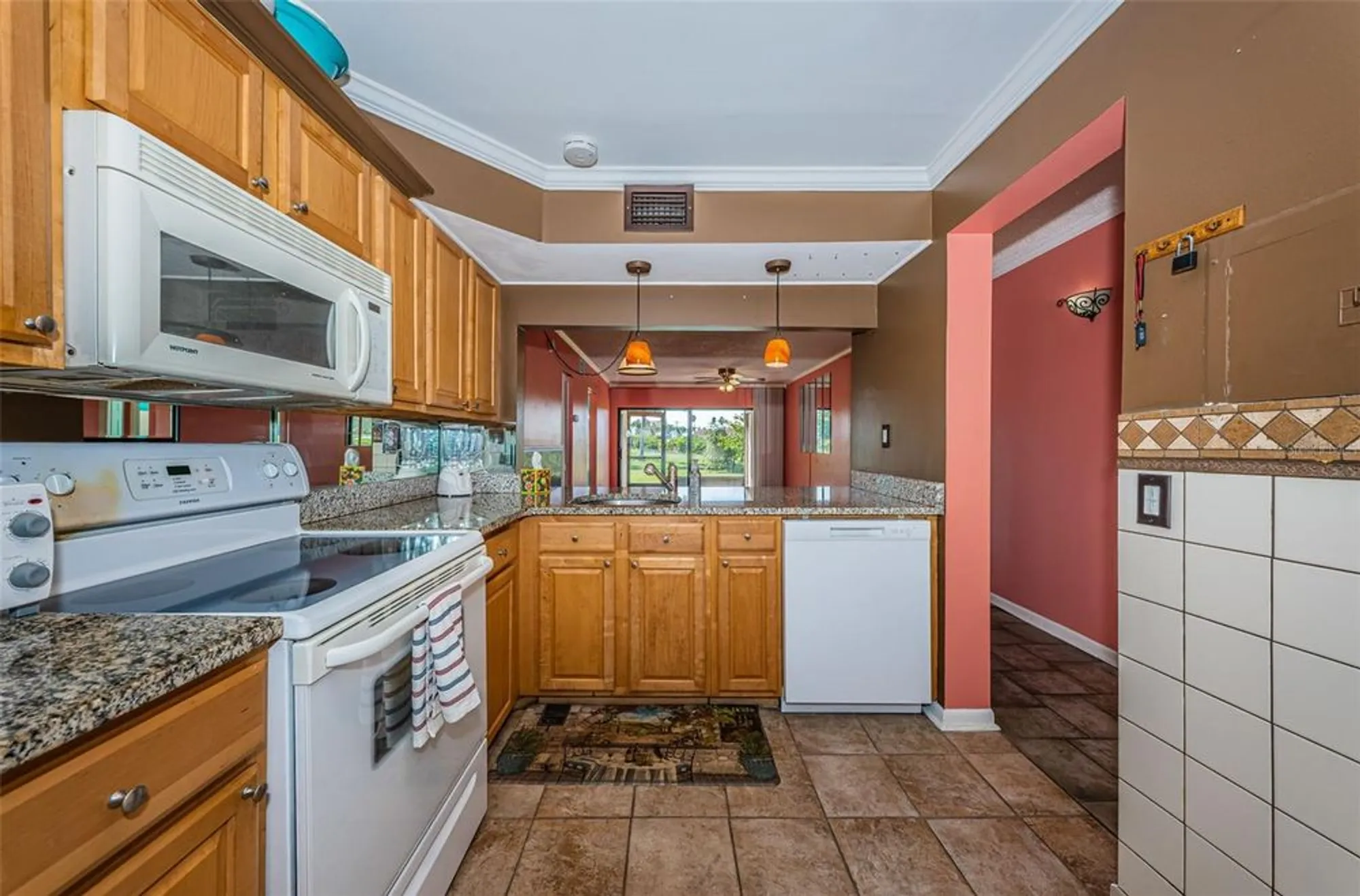 Property Slideshow image 6 of 64 | 6269 palma del mar blvd s apt 105, St Petersburg, FL, 33715