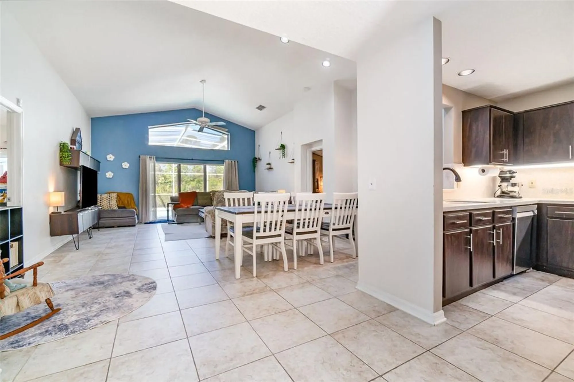Property Slideshow image 6 of 22 | 2250 chase ct, Mount Dora, FL, 32757