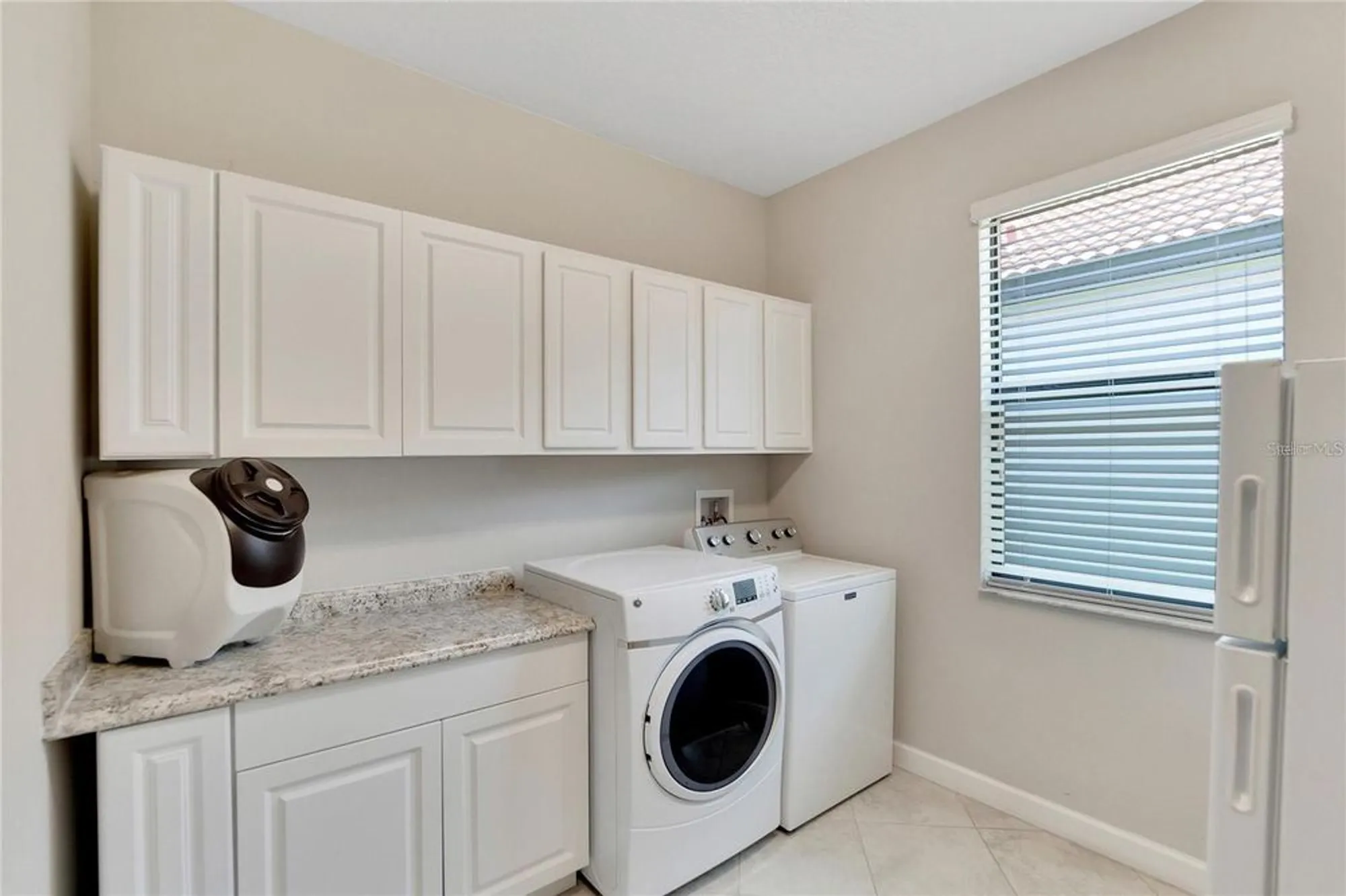 Property Slideshow image 33 of 49 | 16840 whisper elm st, Wimauma, FL, 33598