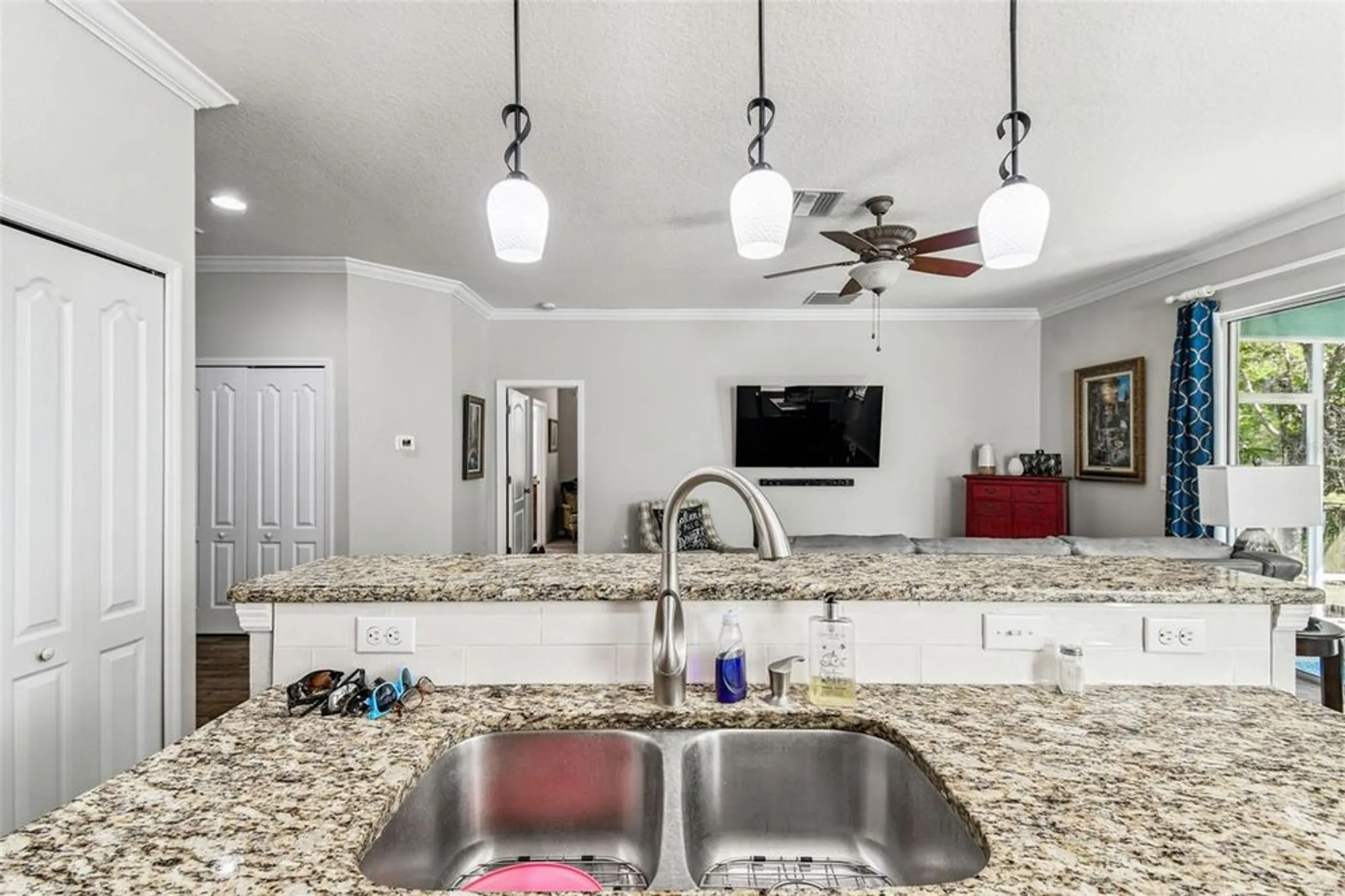 Property Slideshow image 16 of 91 | 11150 paradise point way, New Port Richey, FL, 34654