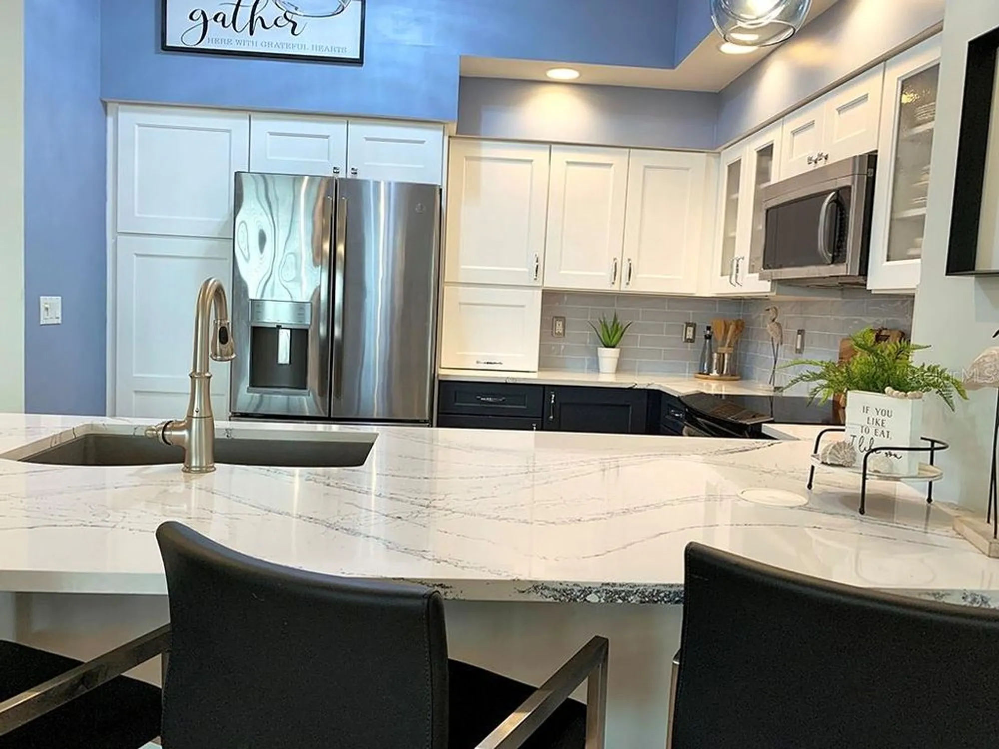 Property Slideshow image 8 of 53 | 3313 sunset key cir 105, Punta Gorda, FL, 33955