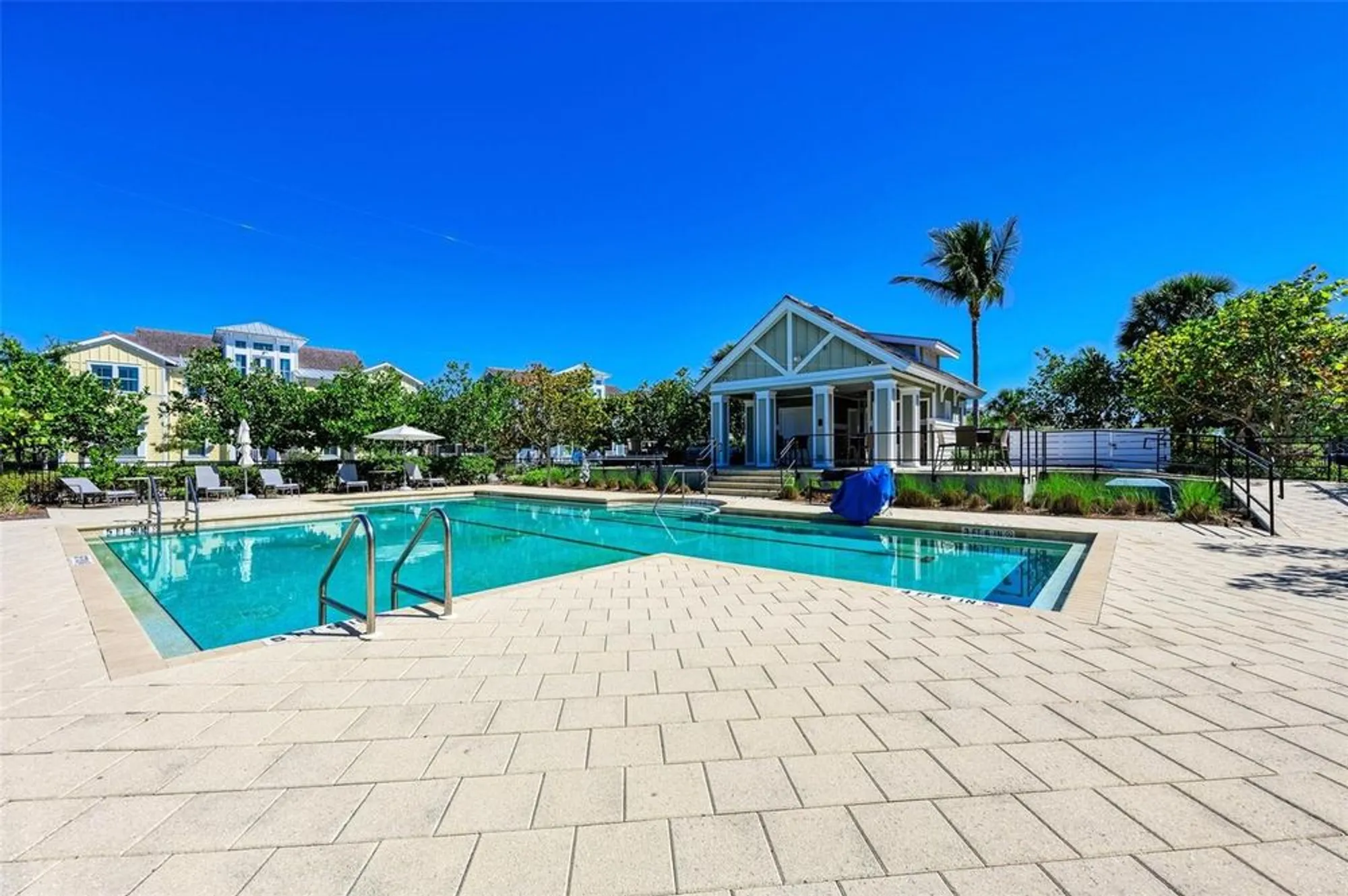 Property Slideshow image 68 of 72 | 391 aruba cir 303, Bradenton, FL, 34209