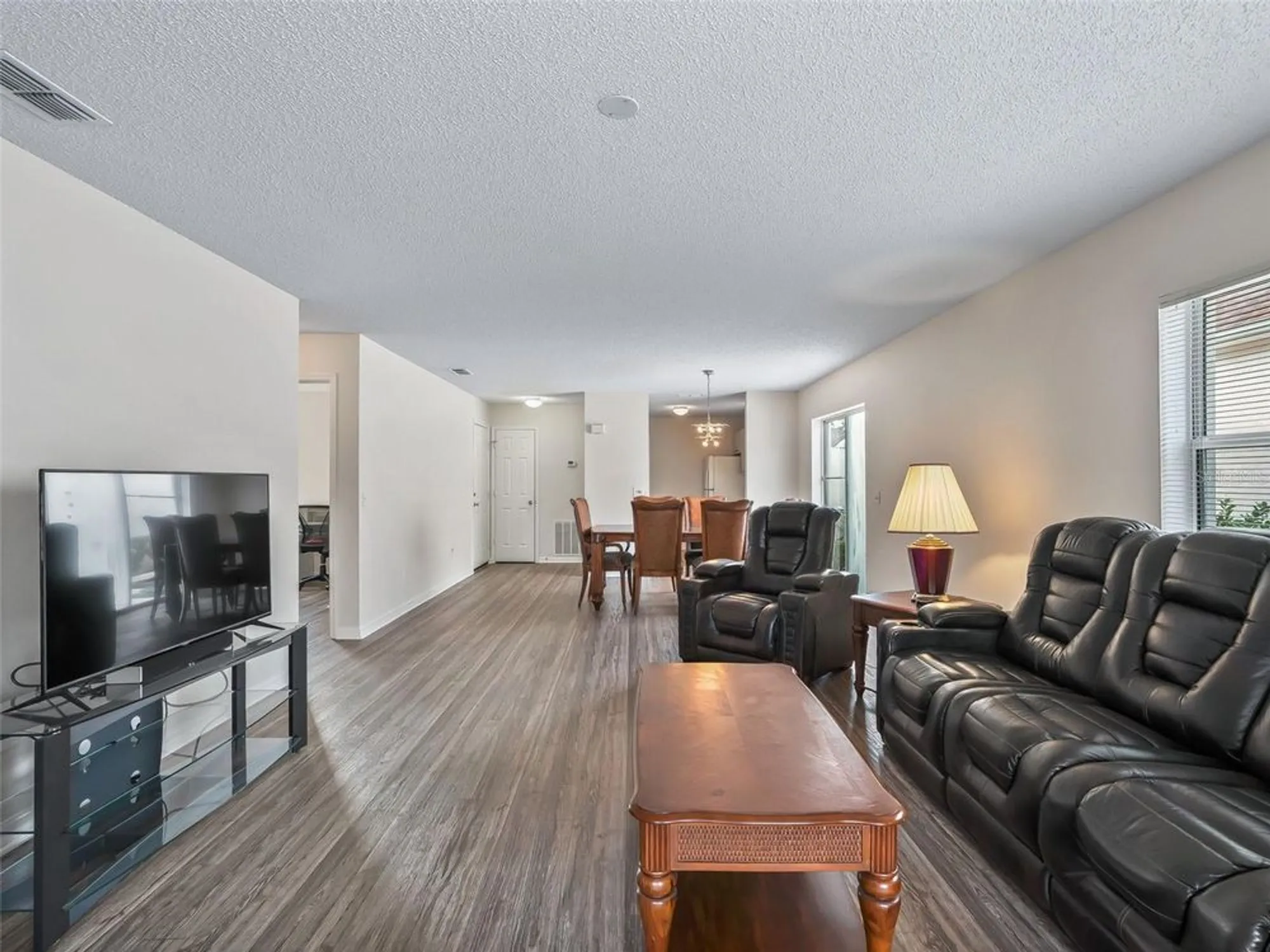 Property Slideshow image 16 of 53 | 744 hernandez dr, The Villages, FL, 32159