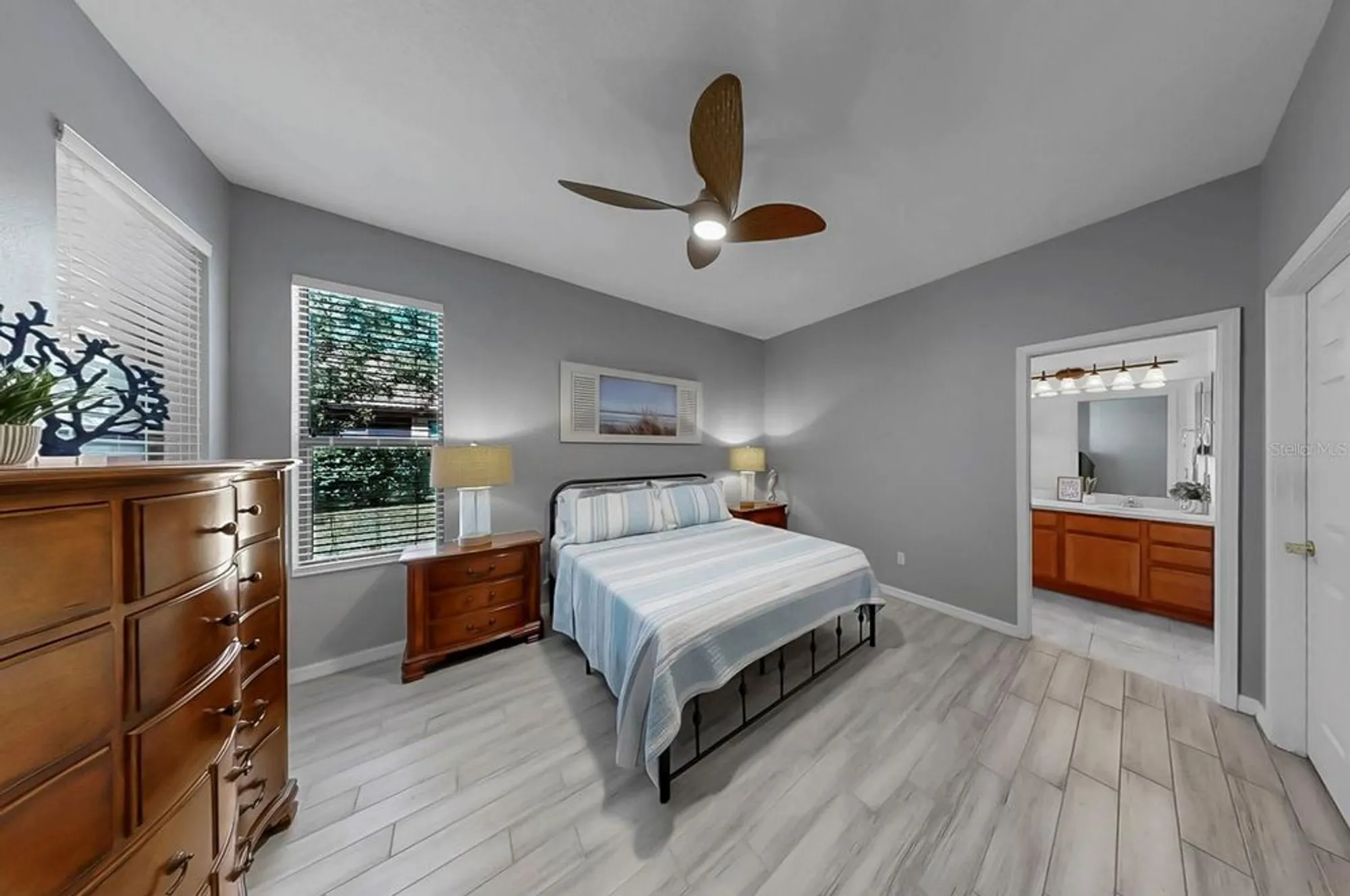 Property Slideshow image 29 of 41 | 313 seneca falls dr, Apollo Beach, FL, 33572