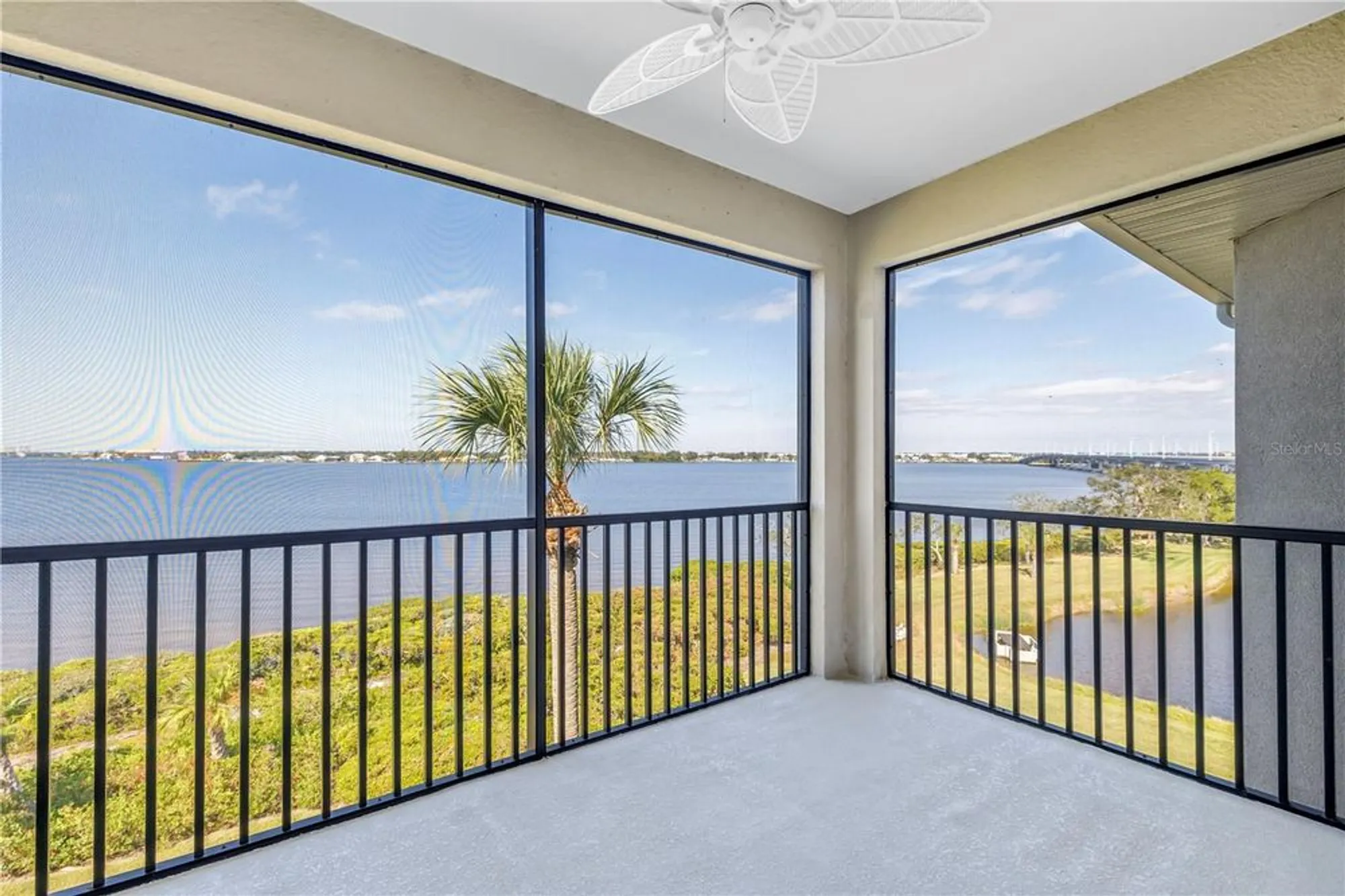 Property Slideshow image 28 of 67 | 1030 tidewater shores loop 405, Bradenton, FL, 34208