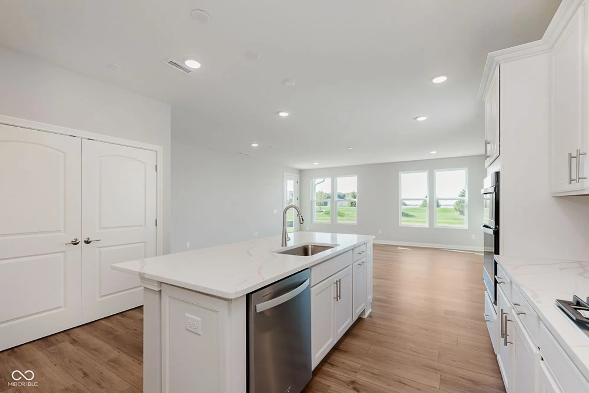 Property Slideshow image 4 of 33 | 774 daisy st, Greenwood, IN, 46143