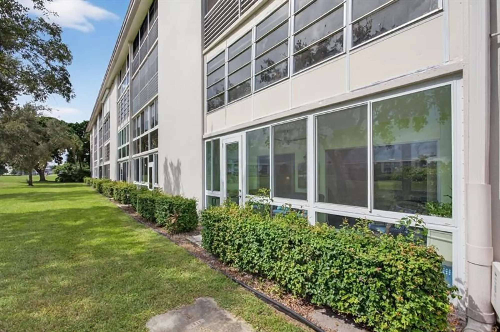 Property Slideshow image 25 of 73 | 3302 aruba way h1, Coconut Creek, FL, 33066