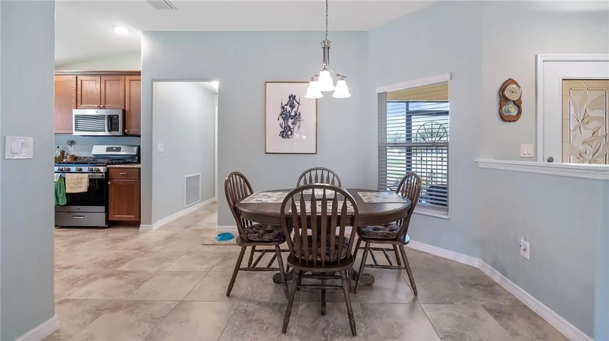 Property Slideshow image 16 of 62 | 4671 spring grove ln, Leesburg, FL, 34748