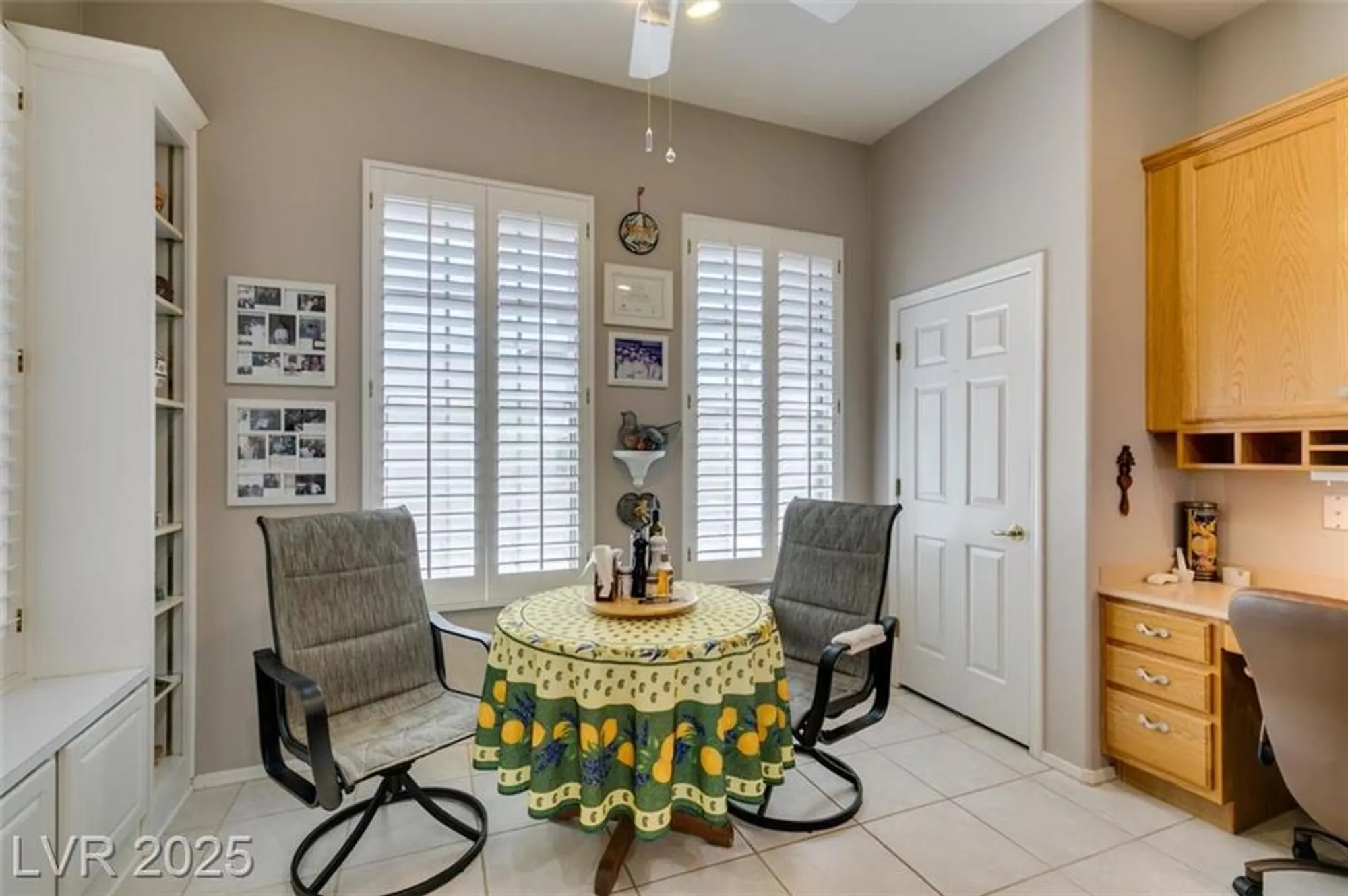 Property Slideshow image 15 of 34 | 2112 king mesa dr, Henderson, NV, 89012