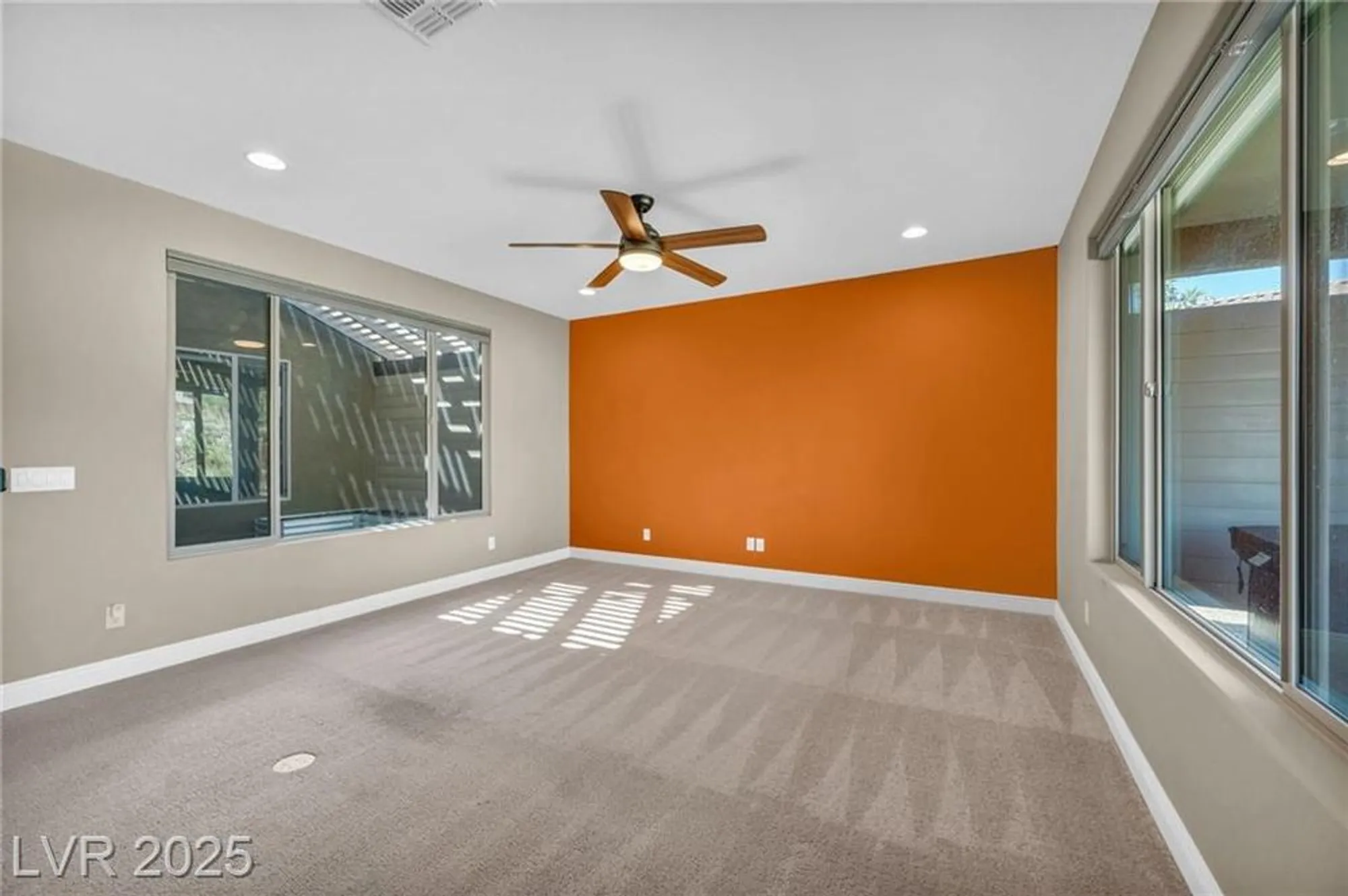 Property Slideshow image 7 of 83 | 906 majestic vw, Mesquite, NV, 89034