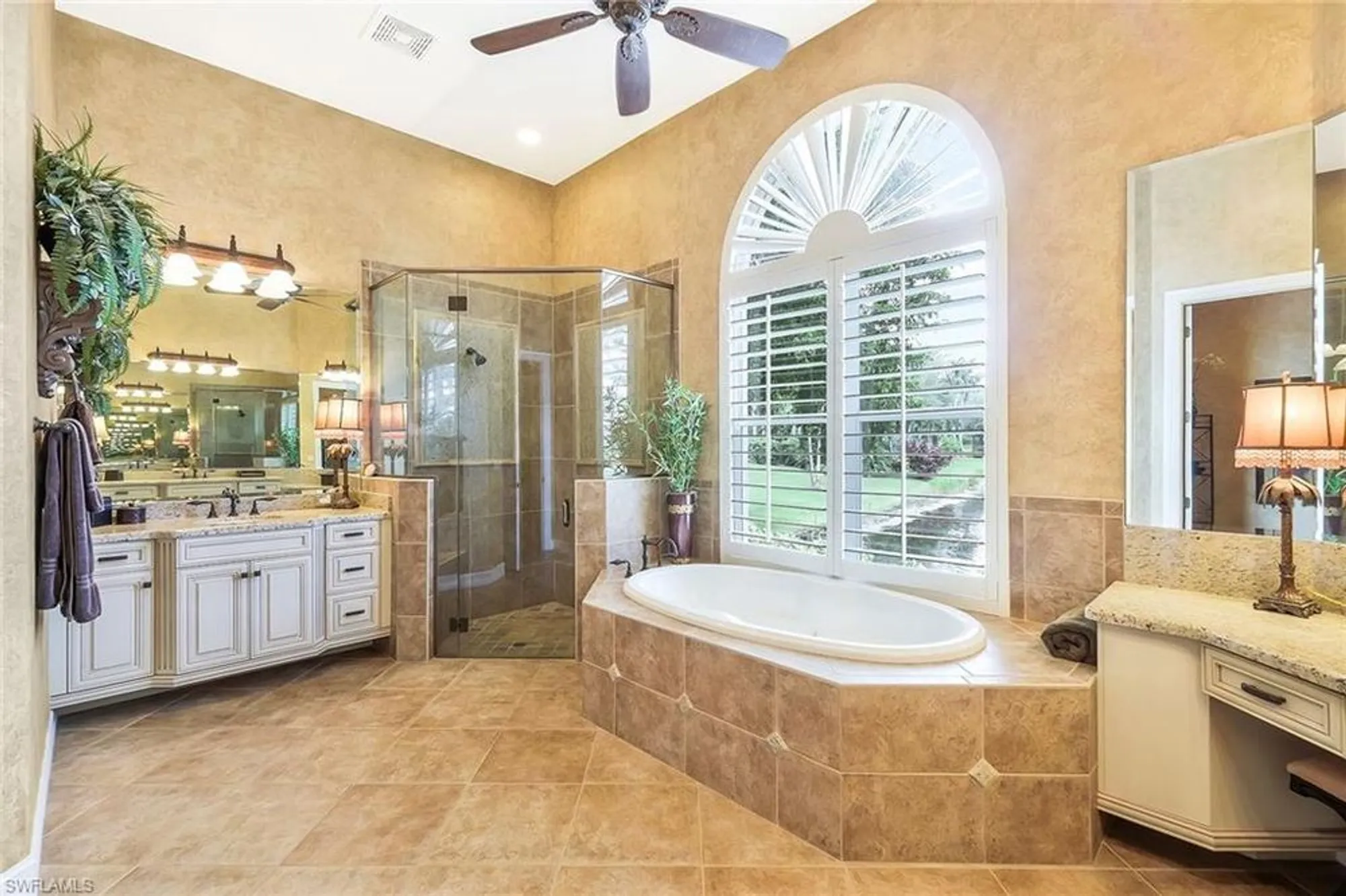 Property Slideshow image 14 of 50 | 3601 sanctuary lakes dr, Bonita Springs, FL, 34134