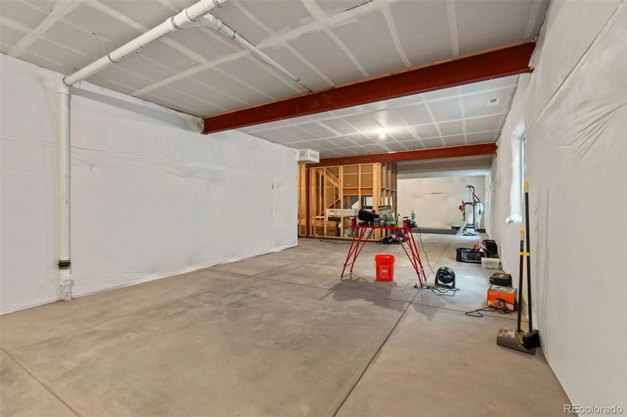 Property Slideshow image 32 of 40 | 6702 w asbury pl, Lakewood, CO, 80227