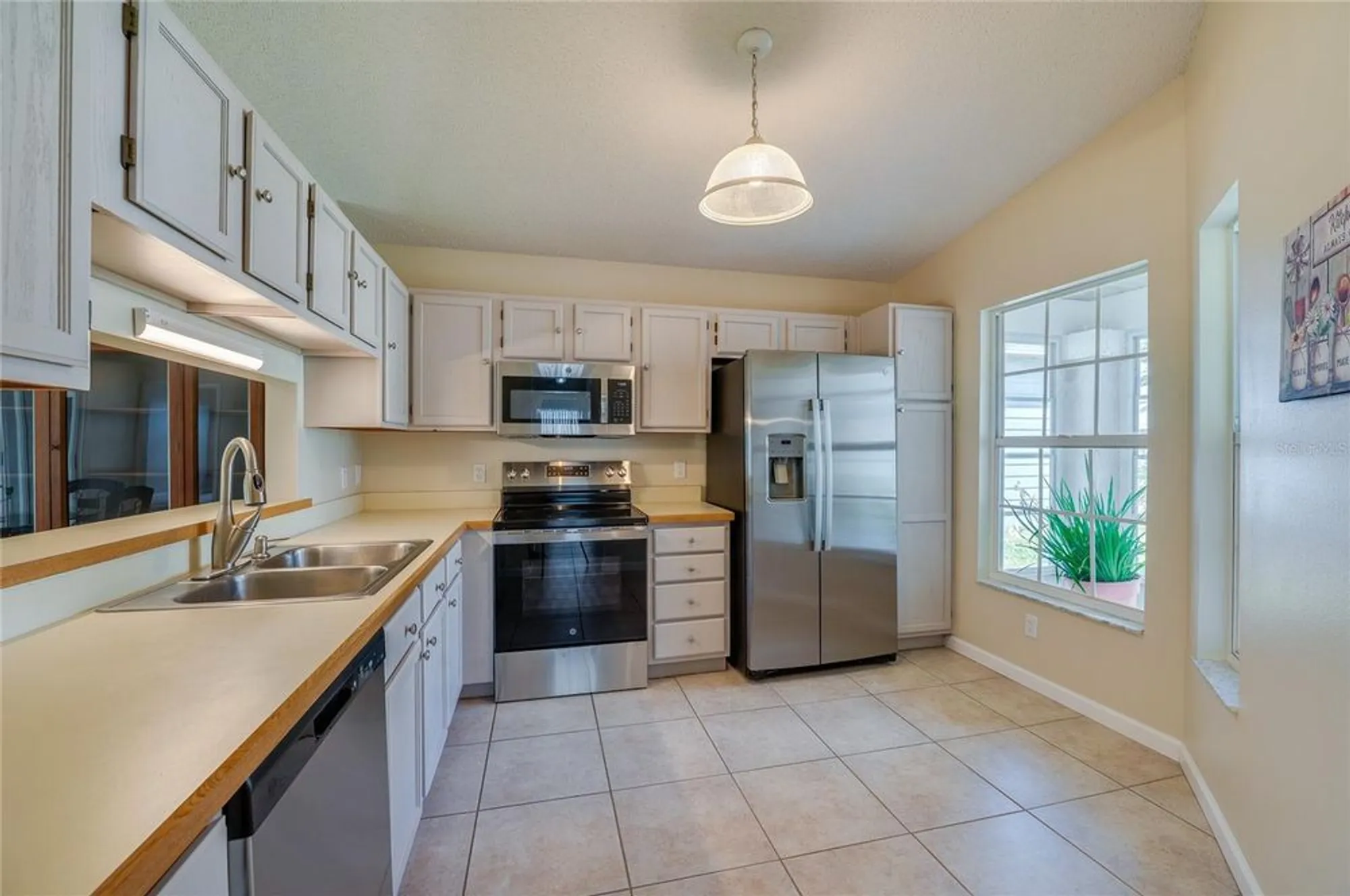 Property Slideshow image 8 of 46 | 128 crooked pine rd, Port Orange, FL, 32128