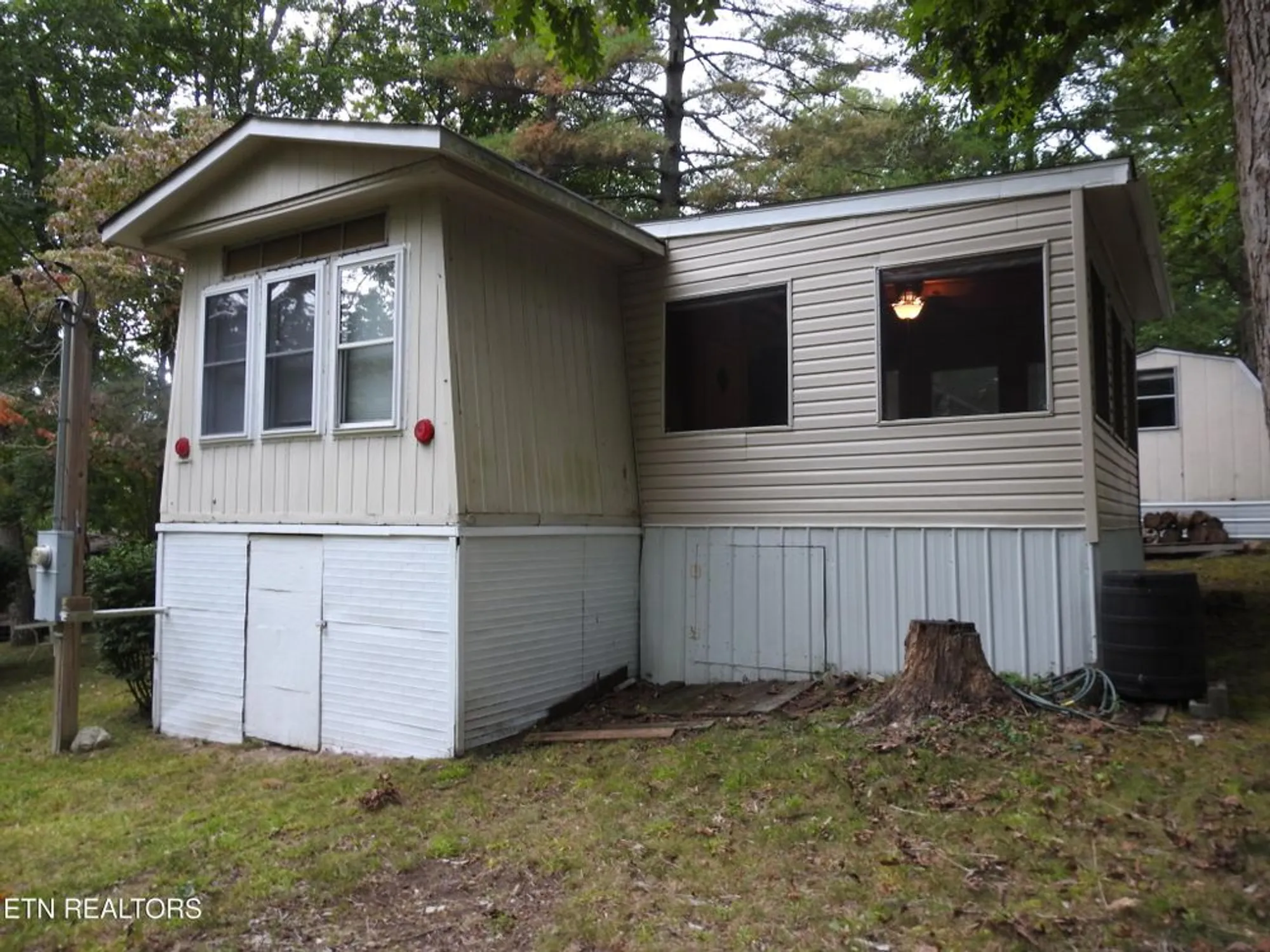 Property Slideshow image 32 of 42 | 244 rugby rd, Crossville, TN, 38558